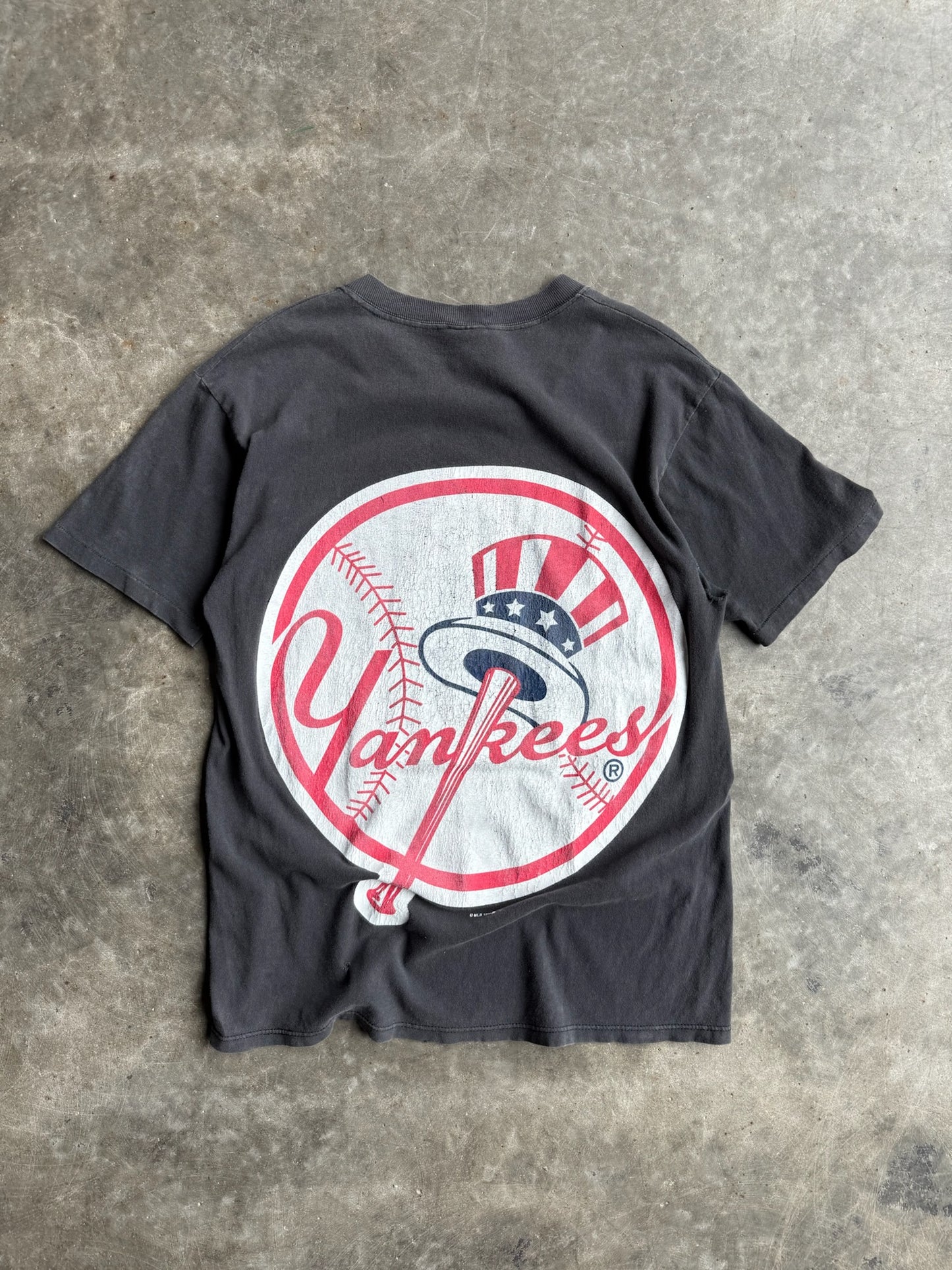 Vintage Faded Yankees Looney Tunes Distressed Tee - M