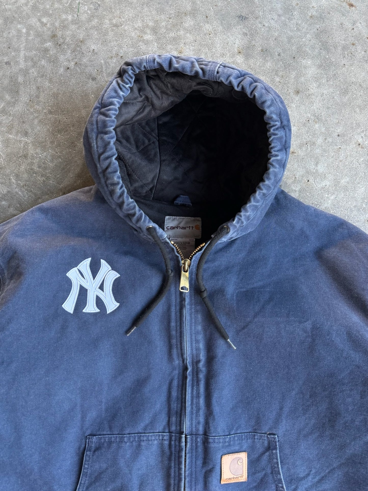 Vintage Distressed Navy Yankees Hooded Carhartt Jacket - XXL