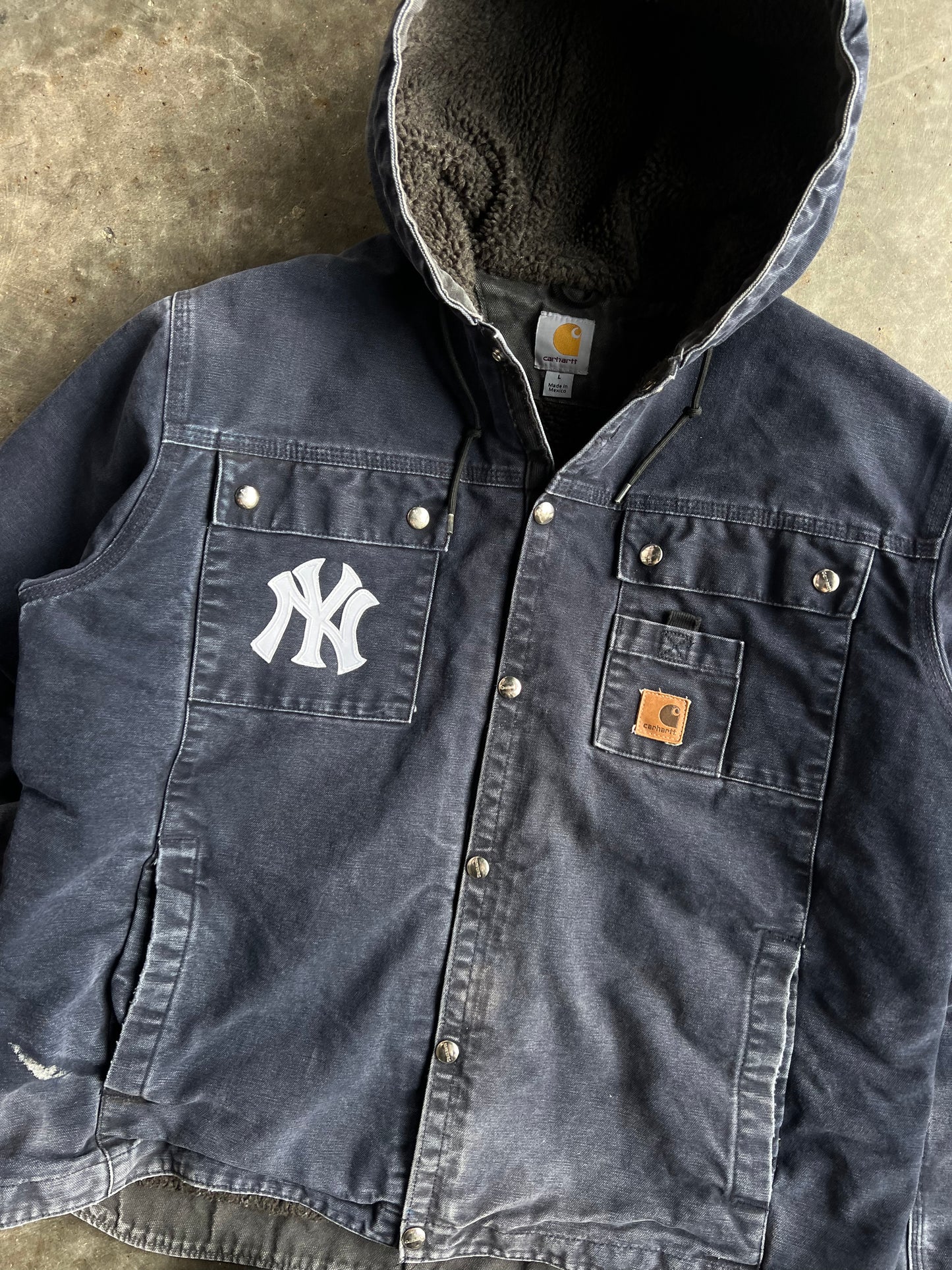 Vintage Navy Sherpa Lined Button Up Yankees Hooded Carhartt Jacket - L