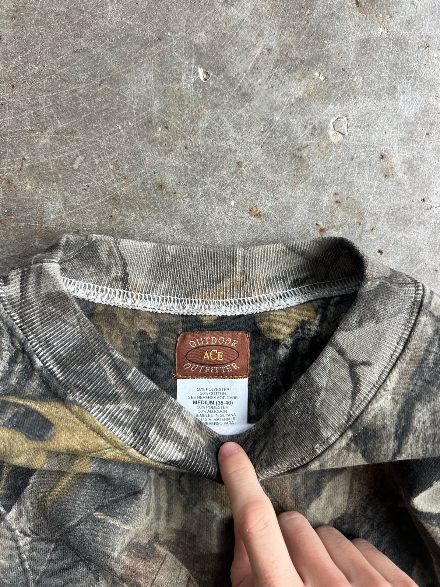 Vintage Ace Outdoor Outfitter Real Tree Hardwood Camo Crew - M