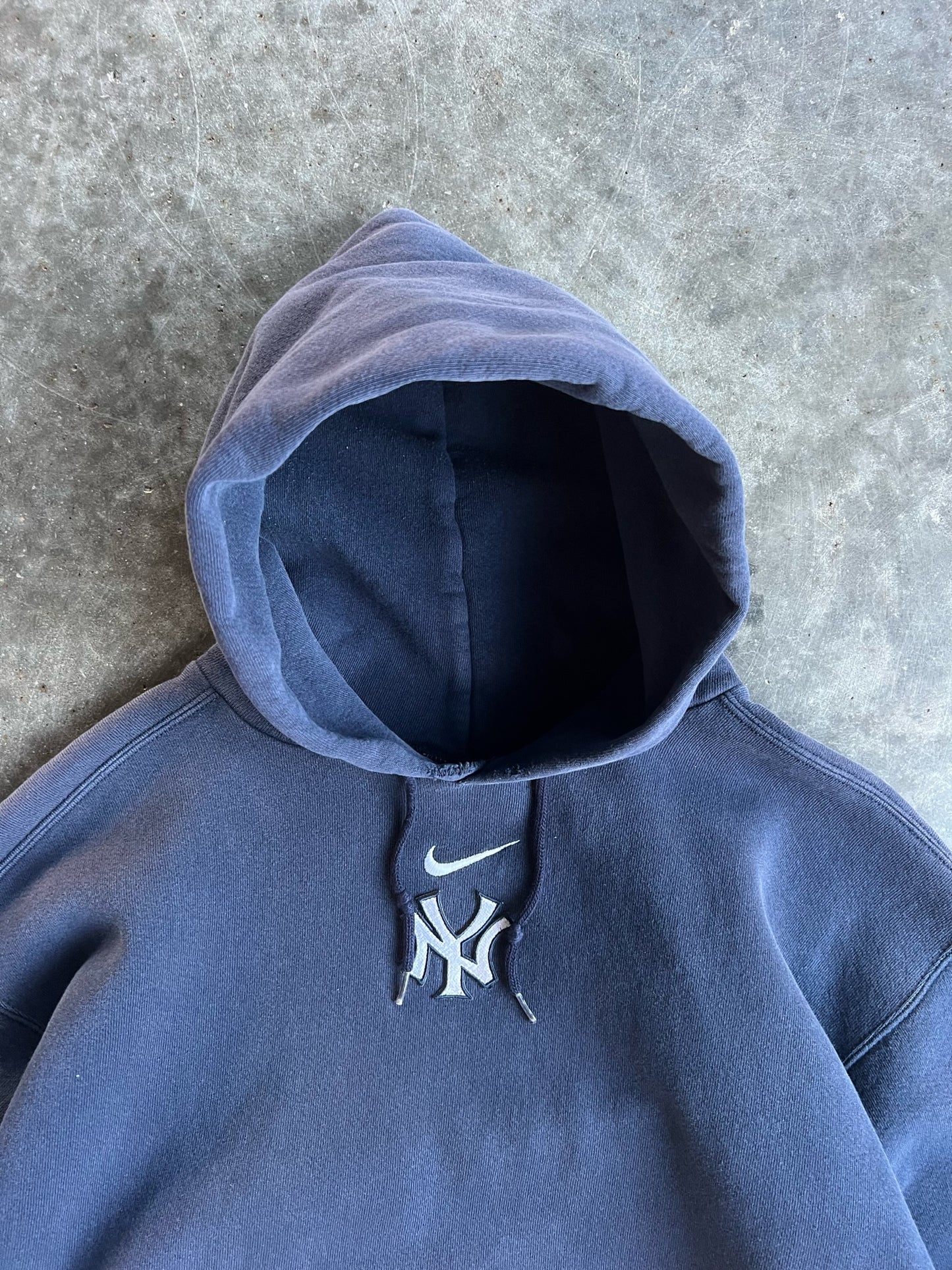 Vintage Navy Yankees Nike Center Swoosh Hoodie - L