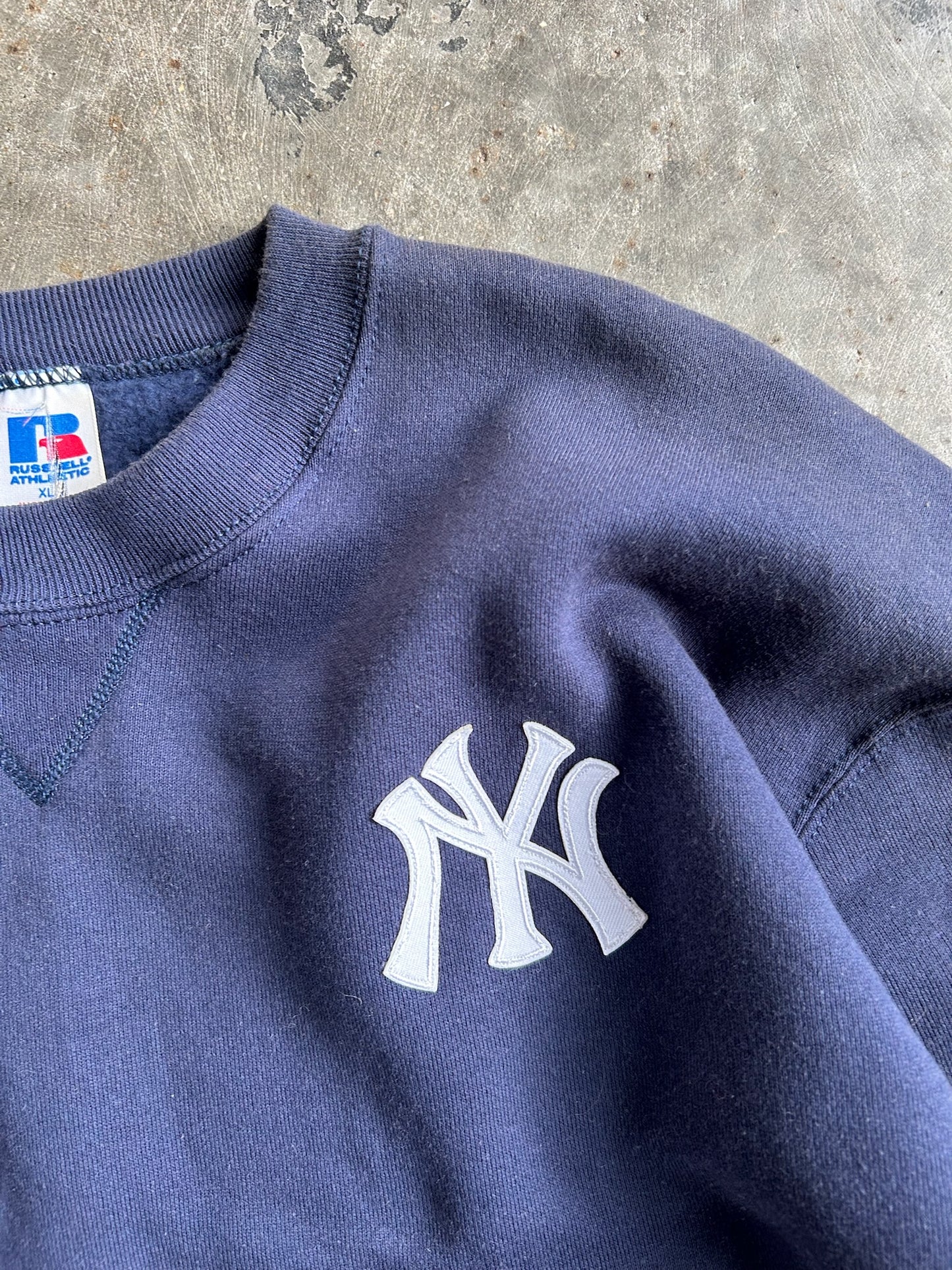 Vintage Navy Yankees Russell Crew - XL