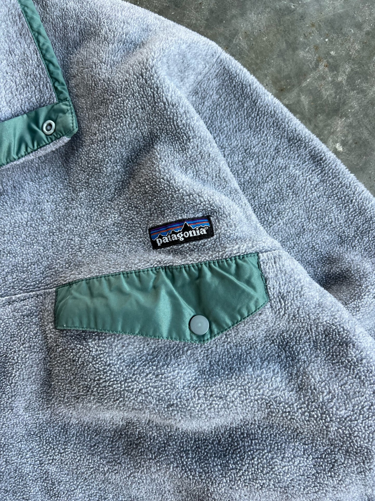 Vintage Grey Fleece Patagonia T Snap - L