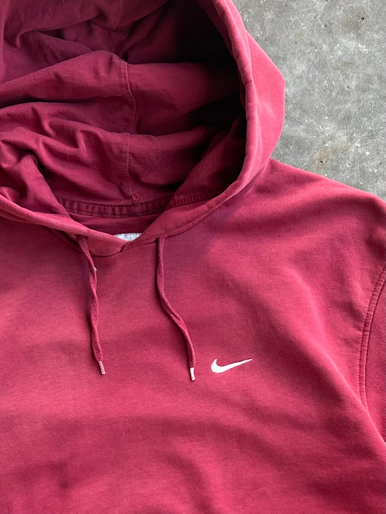 Vintage Y2K Red Nike Swoosh Hoodie - M