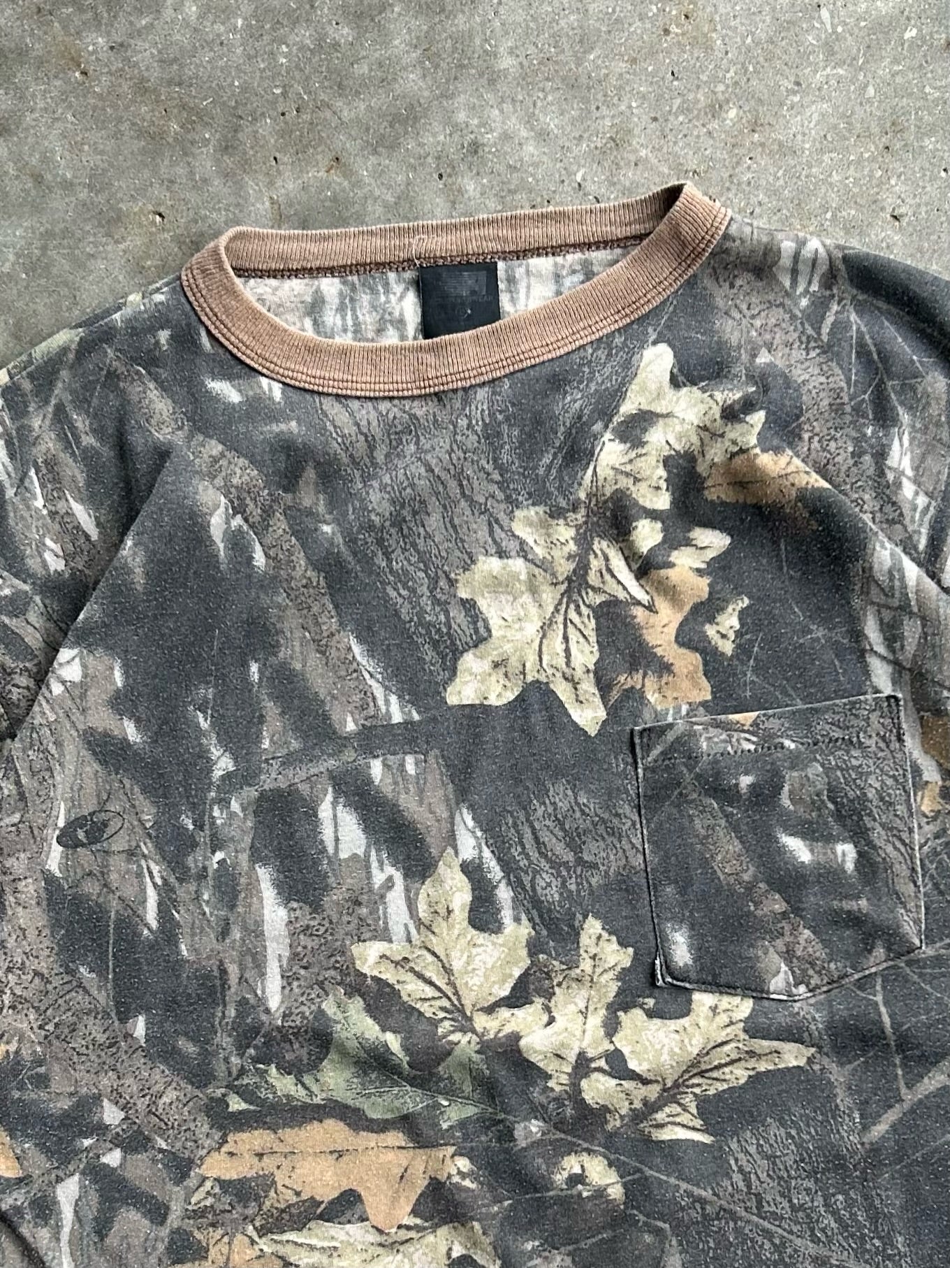 Vintage Camo Mossy Oak Tee - L