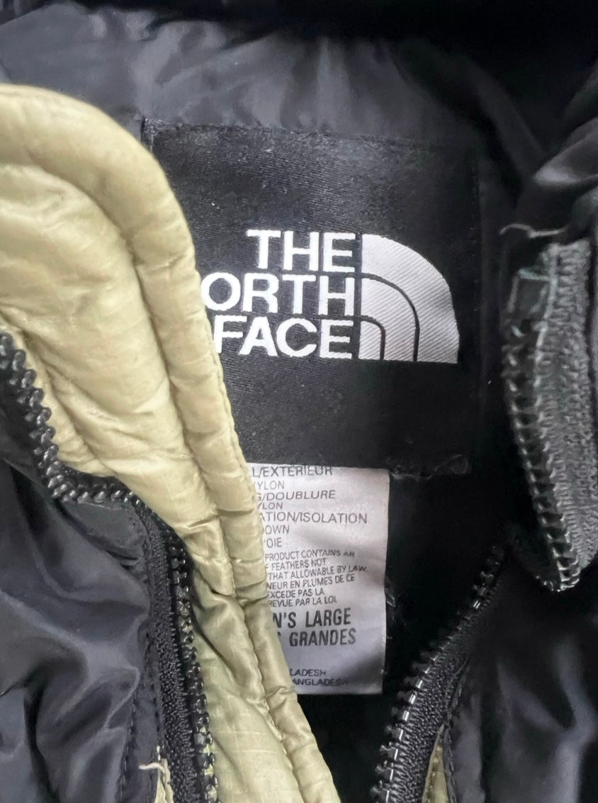 Vintage Sage Green North Face Puffer Jacket - L