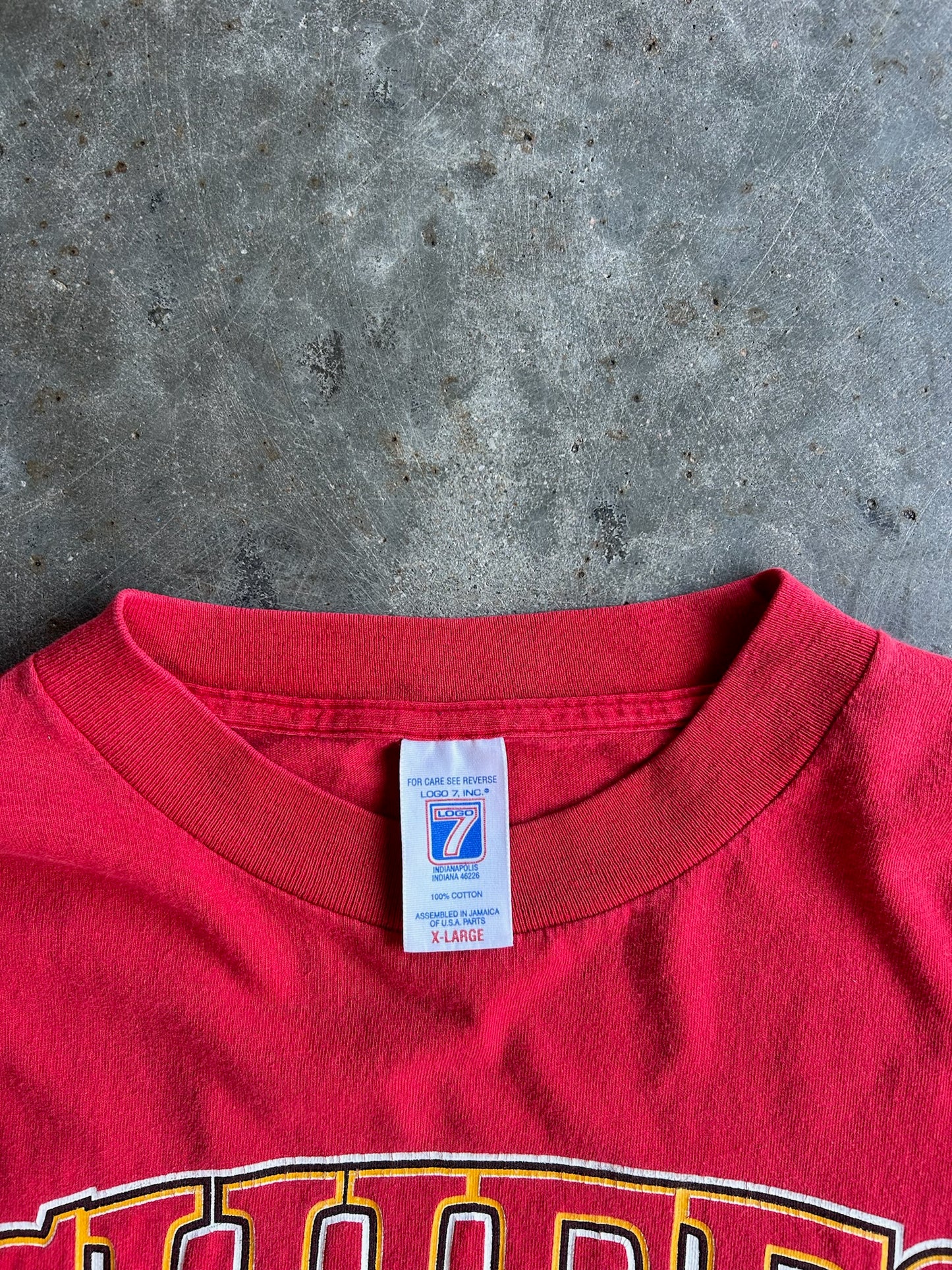 Vintage Red Cropped Chiefs Shirt - XL