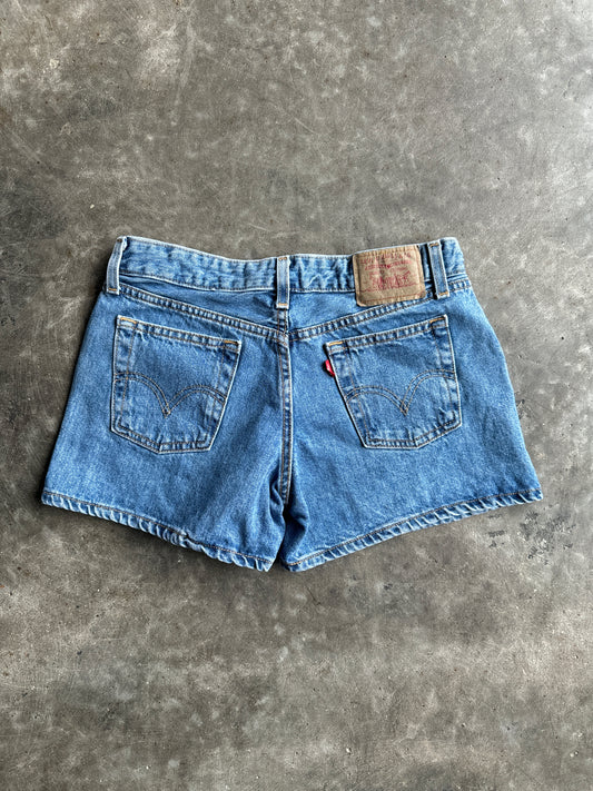 Vintage Medium Wash Levi's Denim Shorts - 28