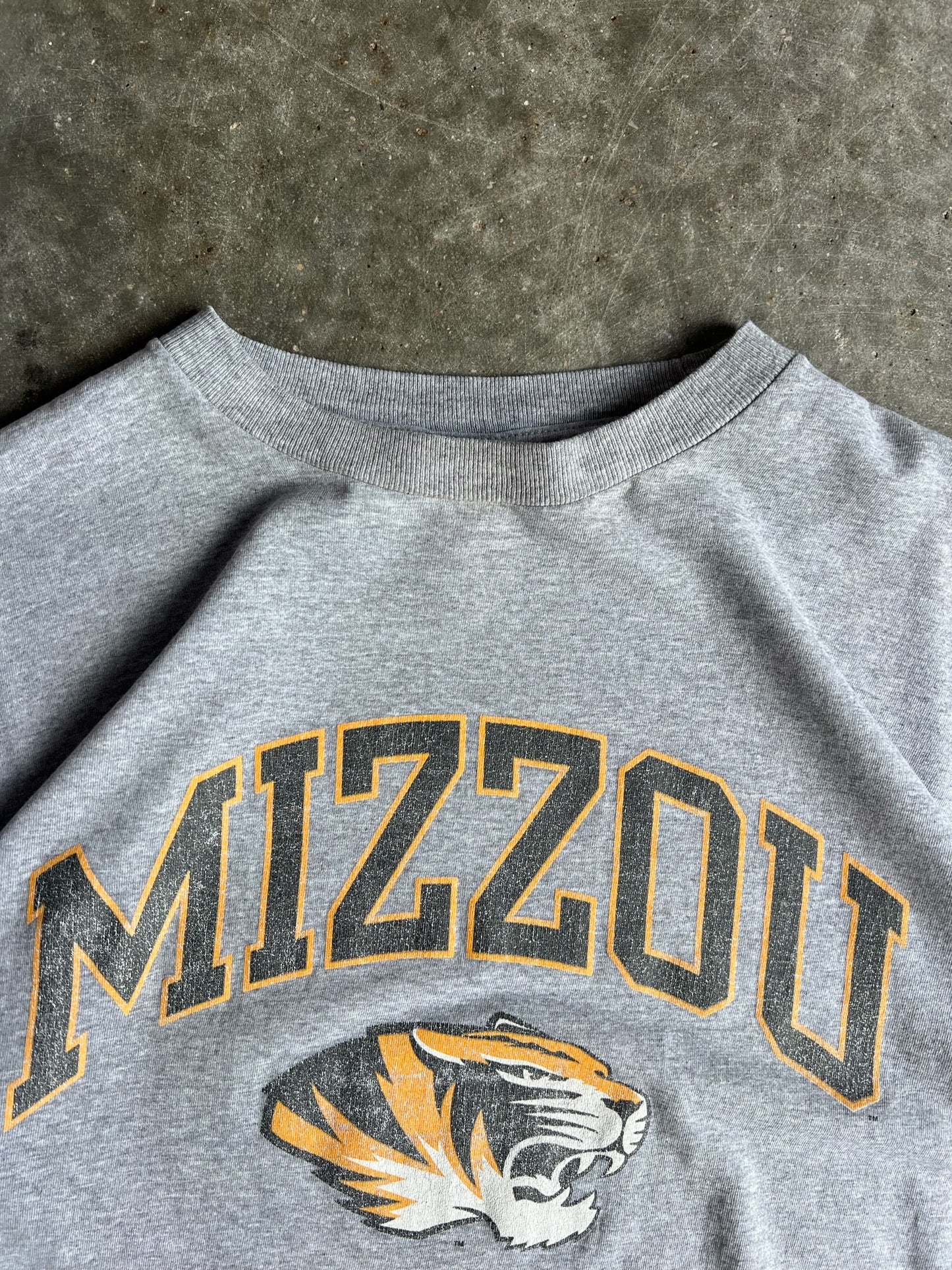 Vintage Grey Mizzou Shirt - L