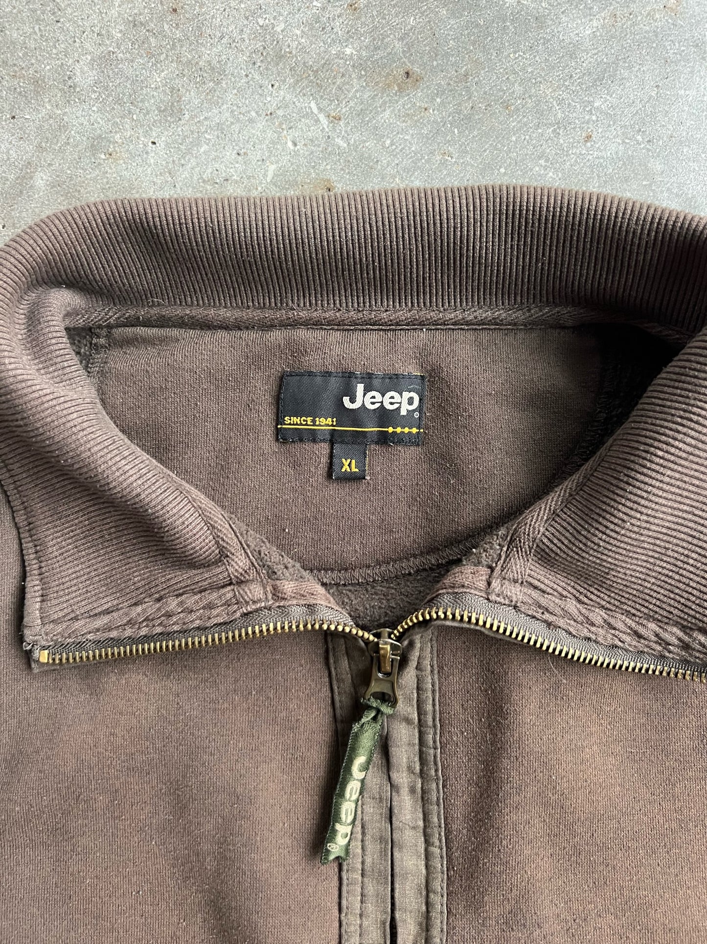 Vintage Brown Jeep Quarter Zip - XL