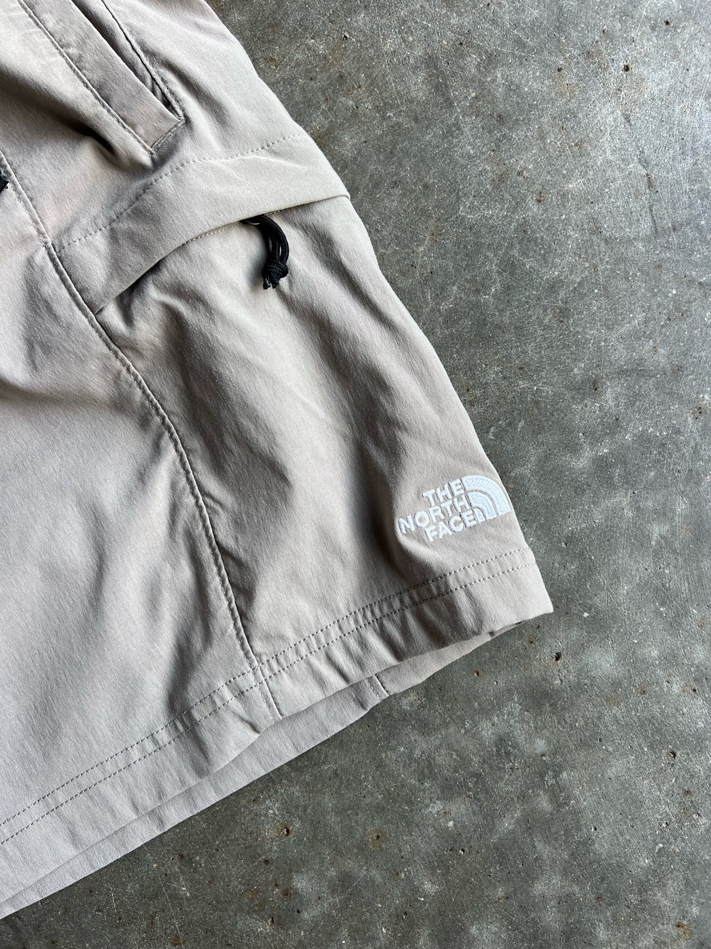 Vintage North Face Cargo Shorts - M