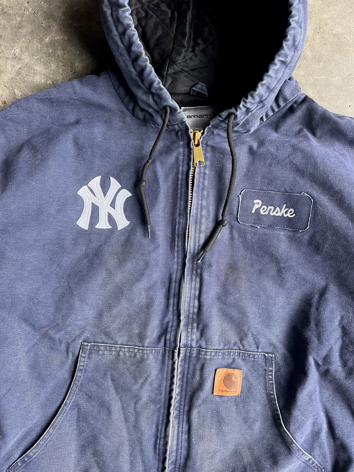 Vintage Navy Yankees Nametag Hooded Carhartt Jacket - XXXL