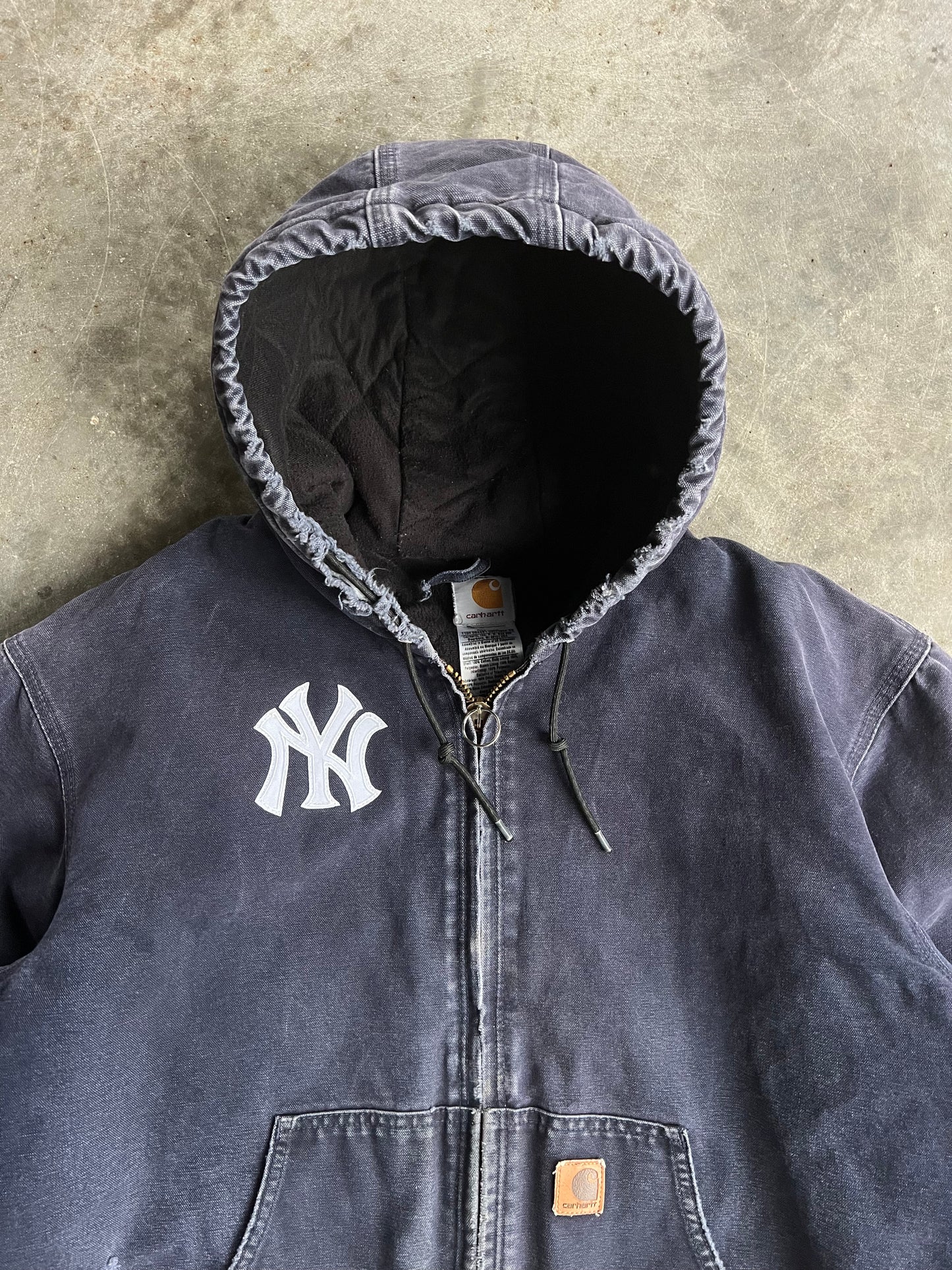 Vintage Navy Yankees Hooded Carhartt Jacket - XL