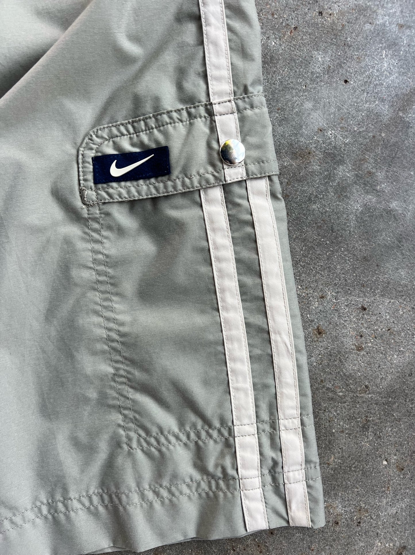 Vintage Grey Nike Track Pants - Youth L