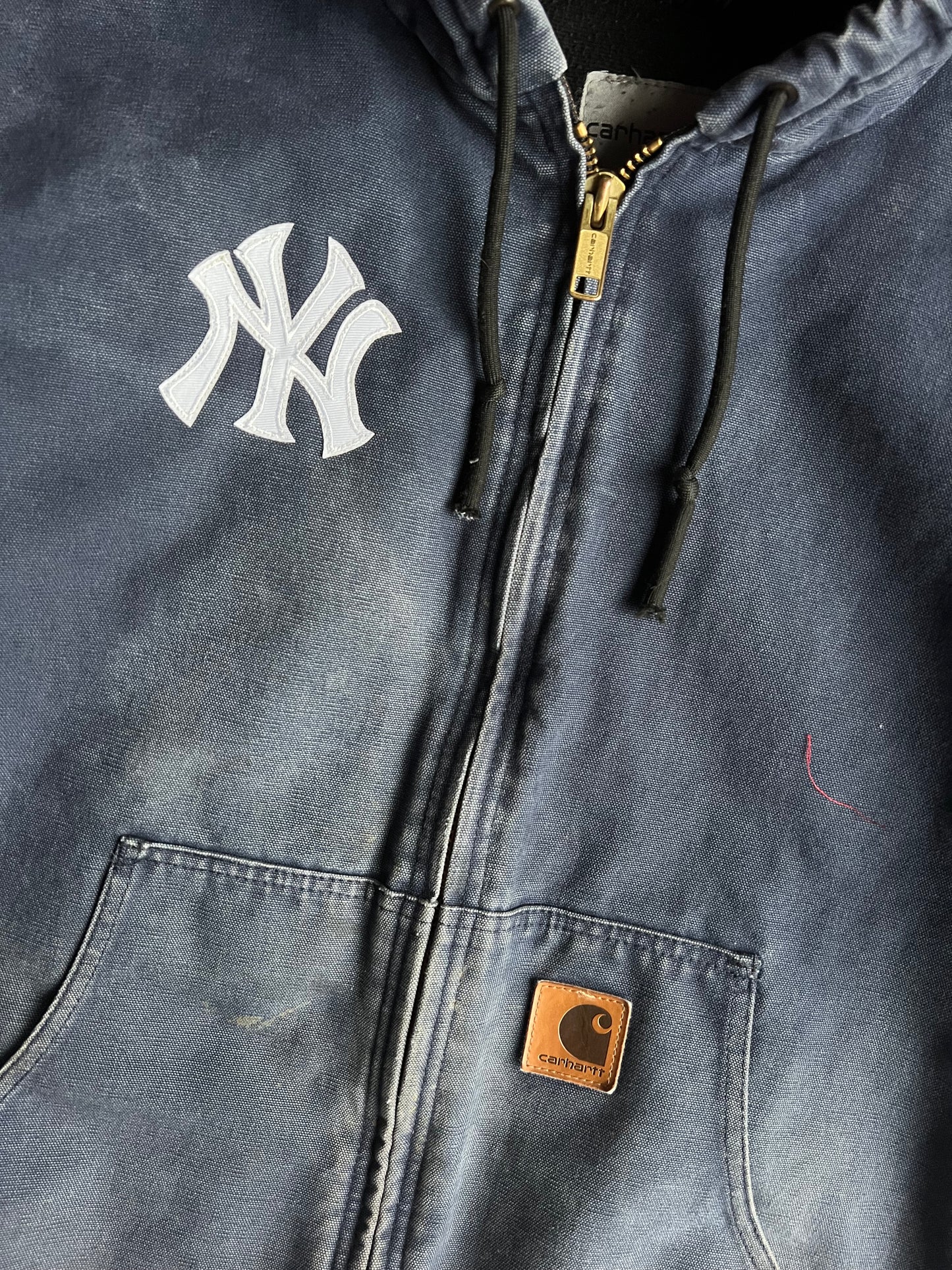 Vintage Navy Yankees Hooded Carhartt Jacket - XXL