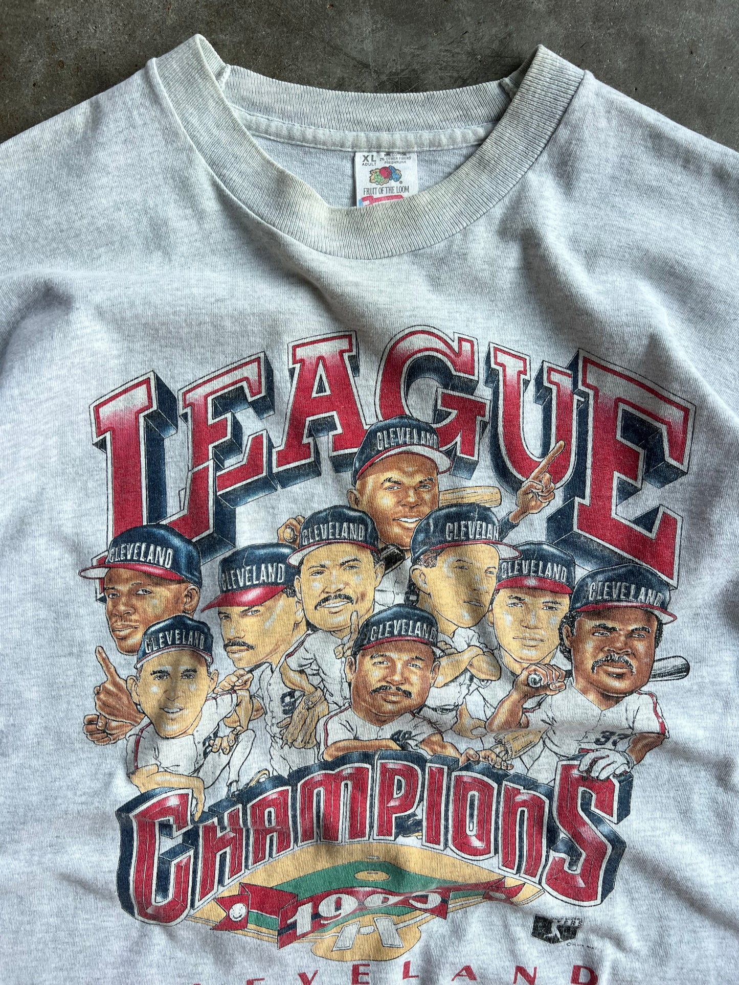 Vintage ‘95 Cleveland Indians League Champions Shirt - XL