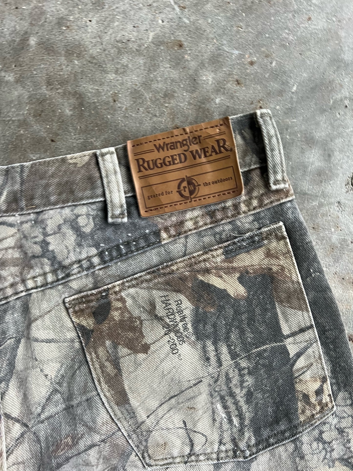 Vintage Wrangler Camo Pants - 36