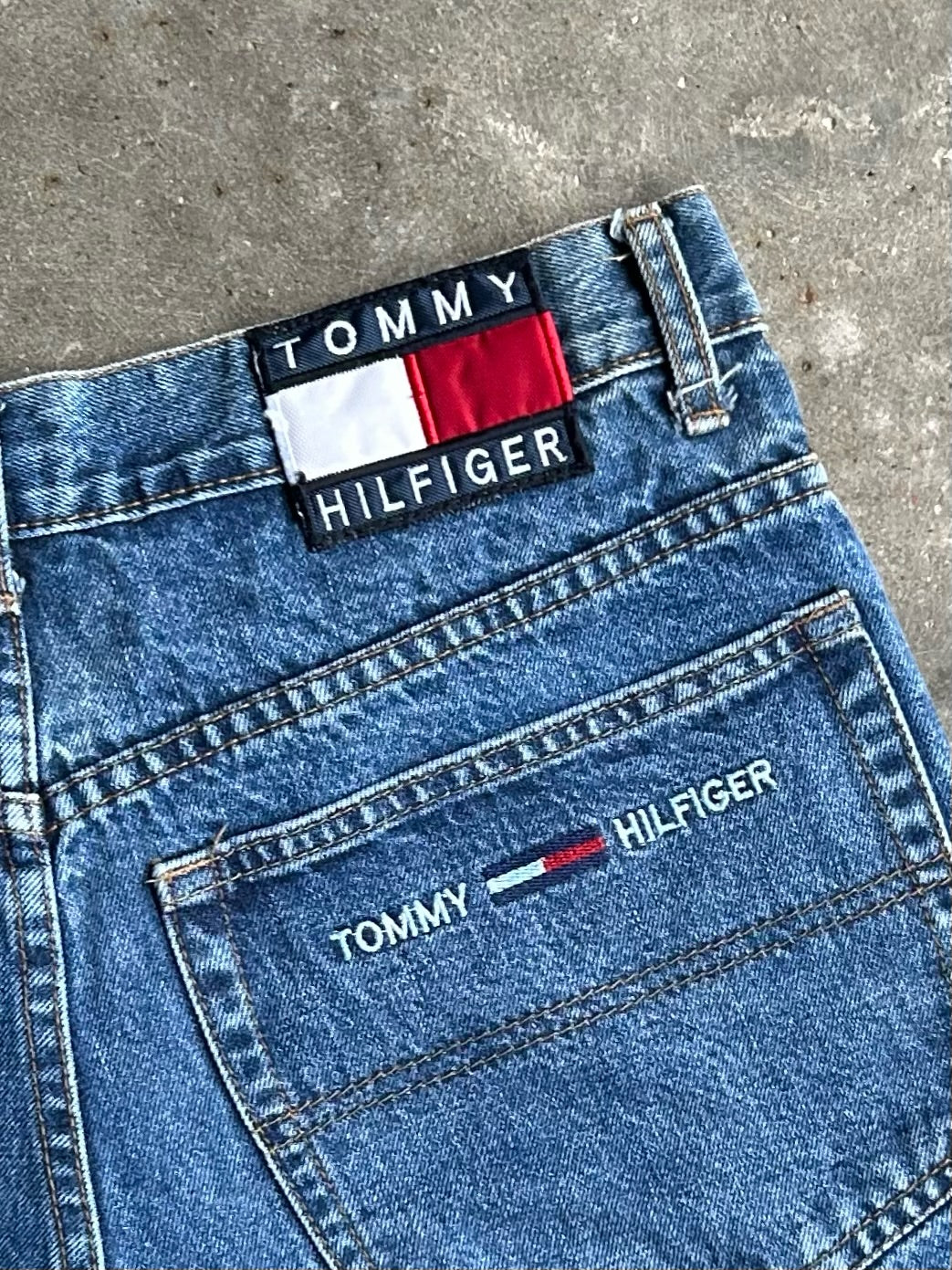 Vintage Dark Wash Tommy Hilfiger Denim Shorts - 32