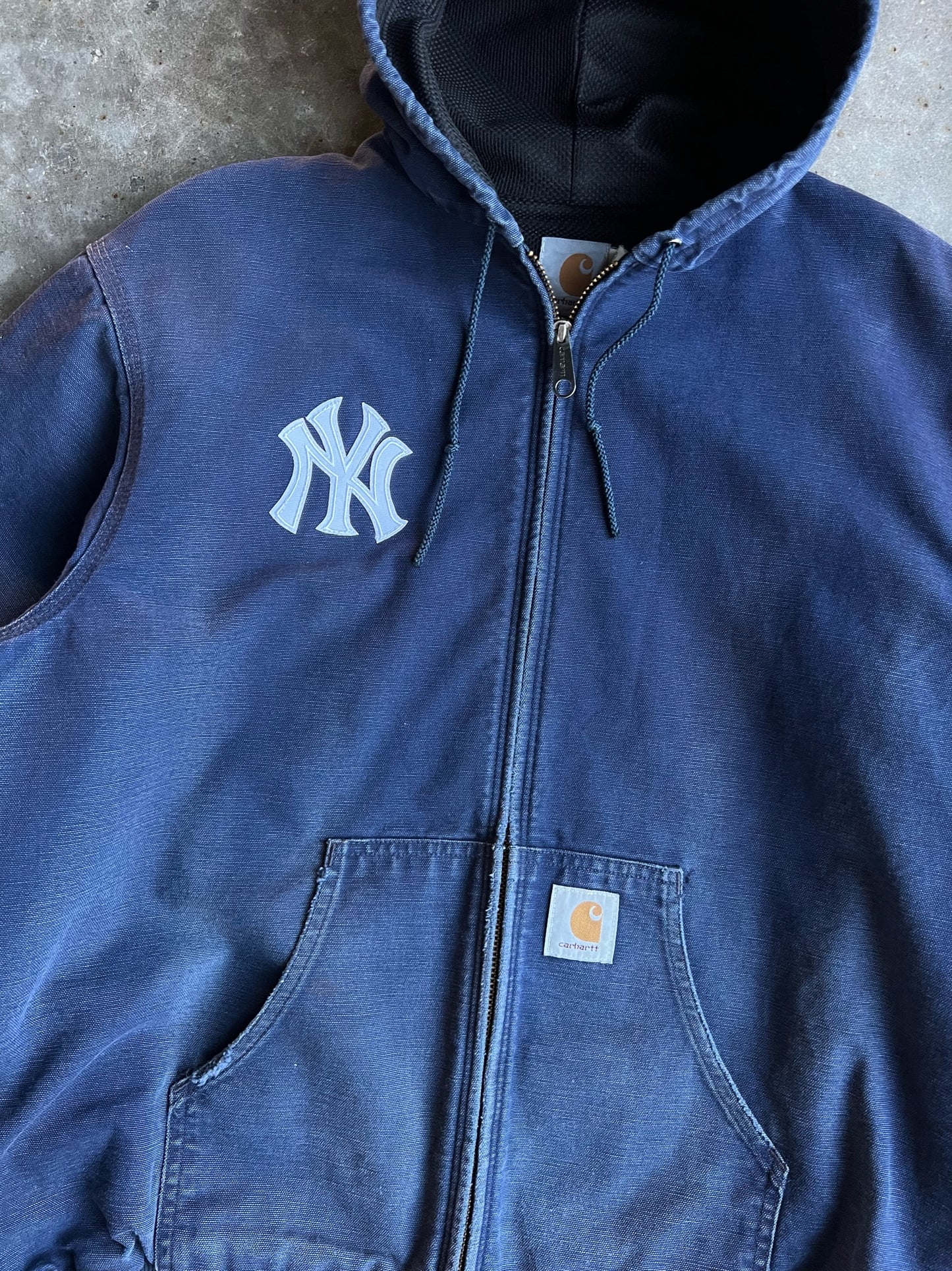 Vintage Yankees Navy Hooded Carhartt Jacket - XL