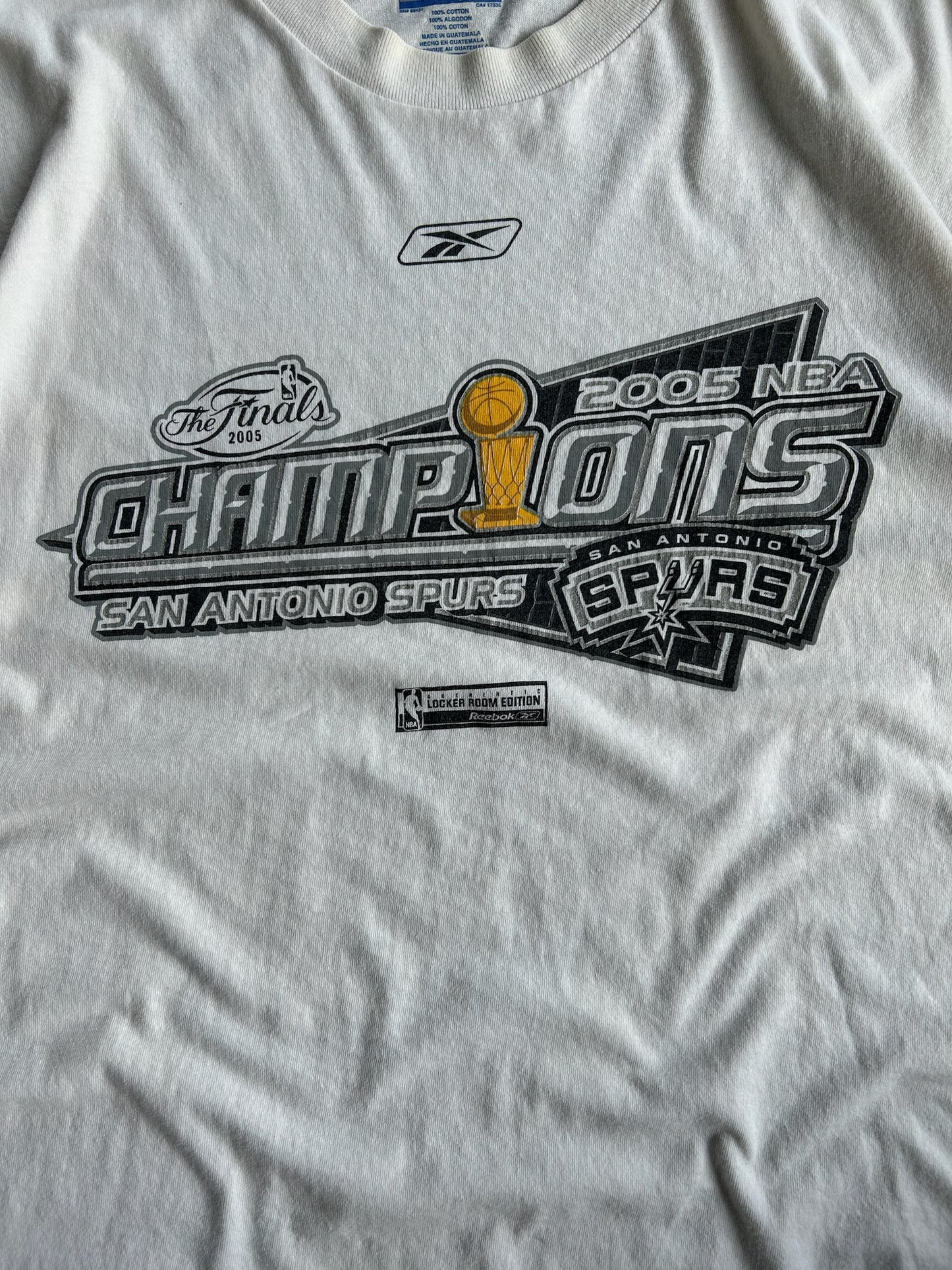 Vintage Reebok San Antonio Spurs NBA Champions Shirt - L