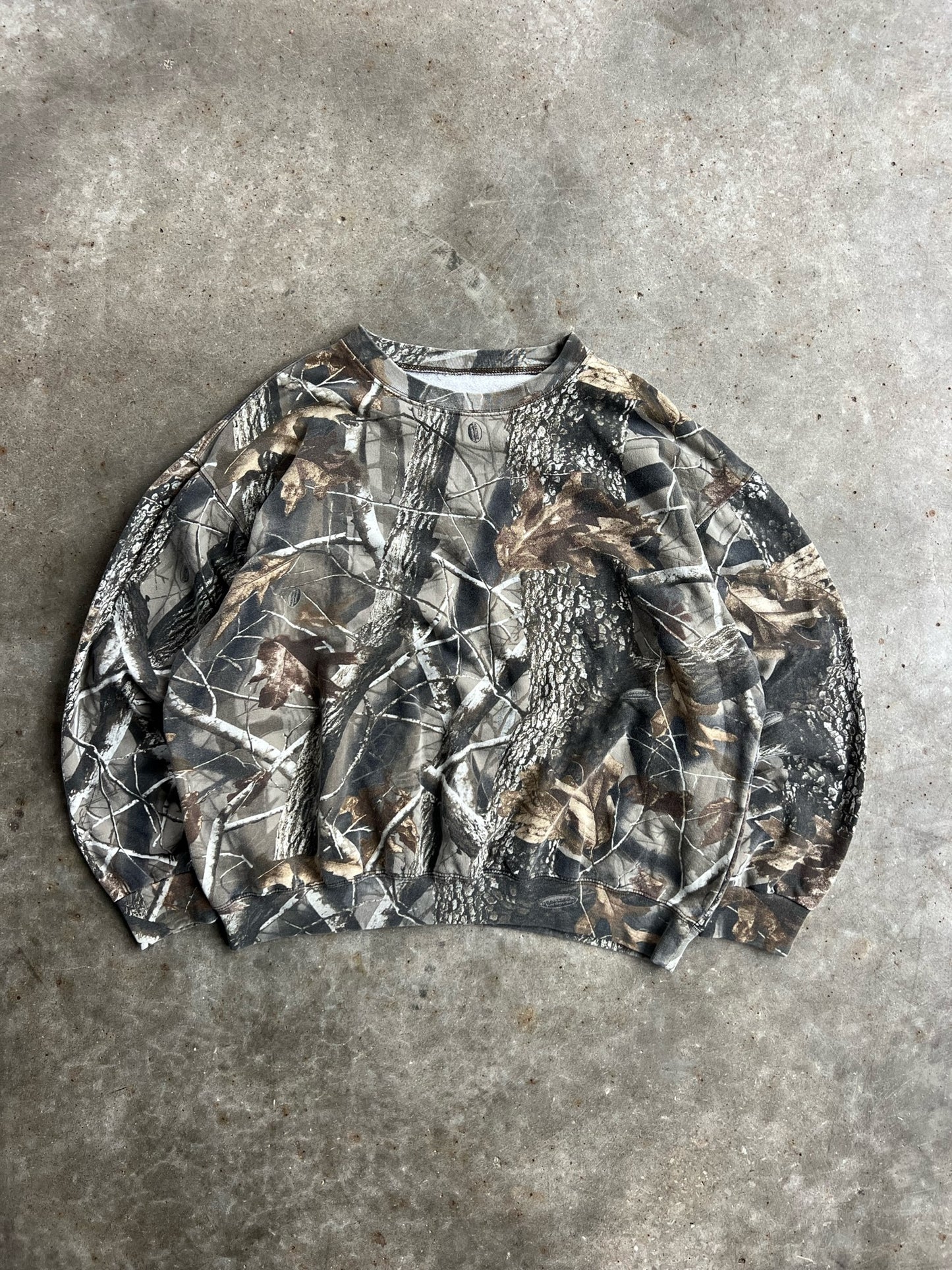 Vintage Camo RealTree Crew - L