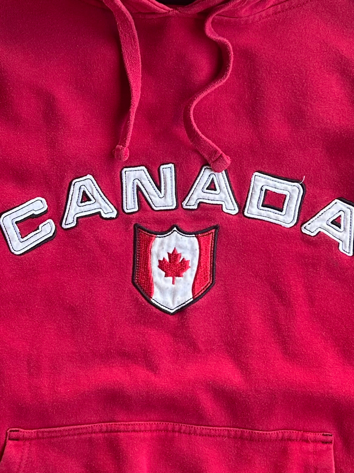 Red Embroidered Canada Hoodie - XL