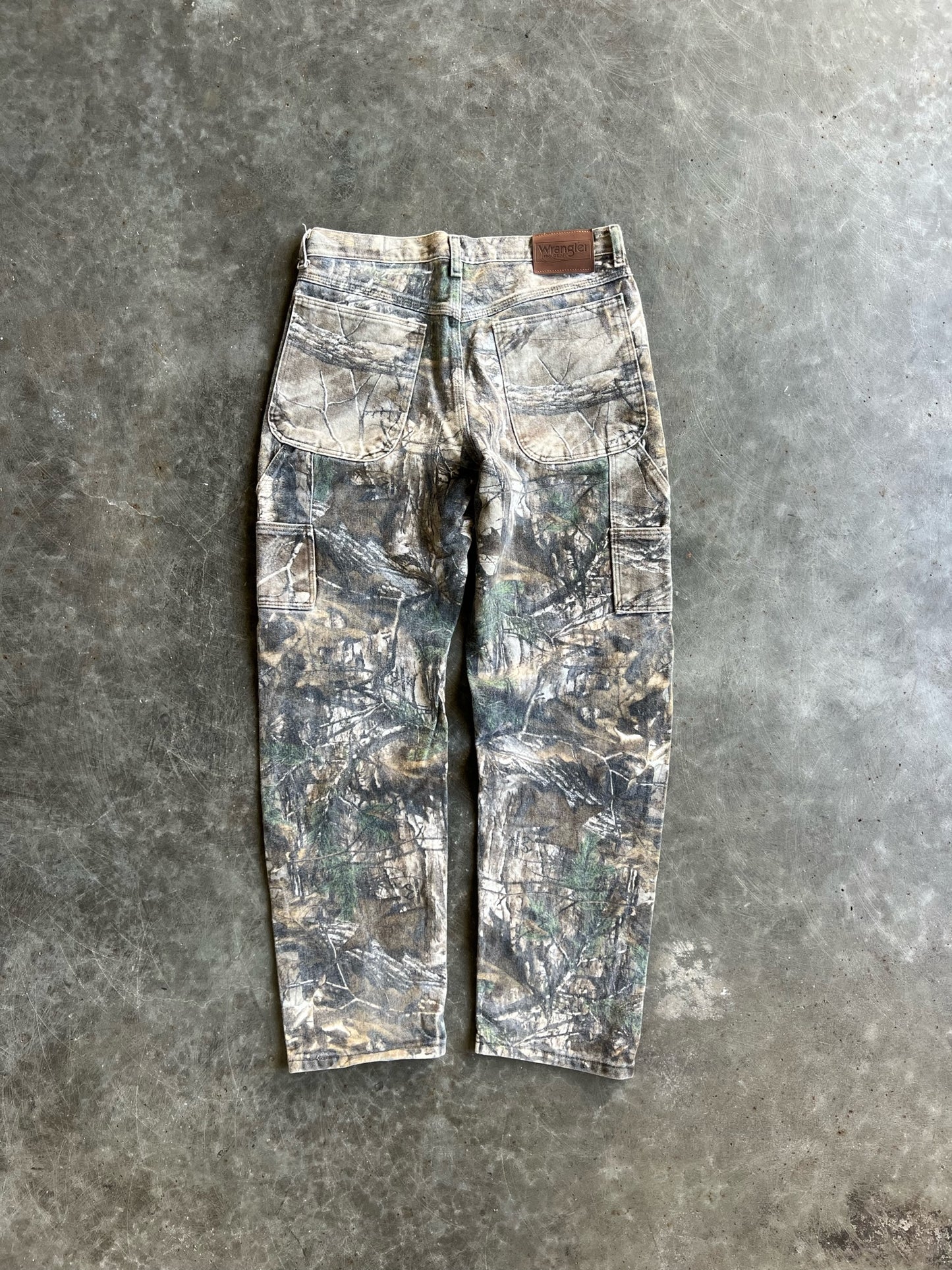 Vintage Faded Realtree Camo Wrangler Carpenter Pants - 32