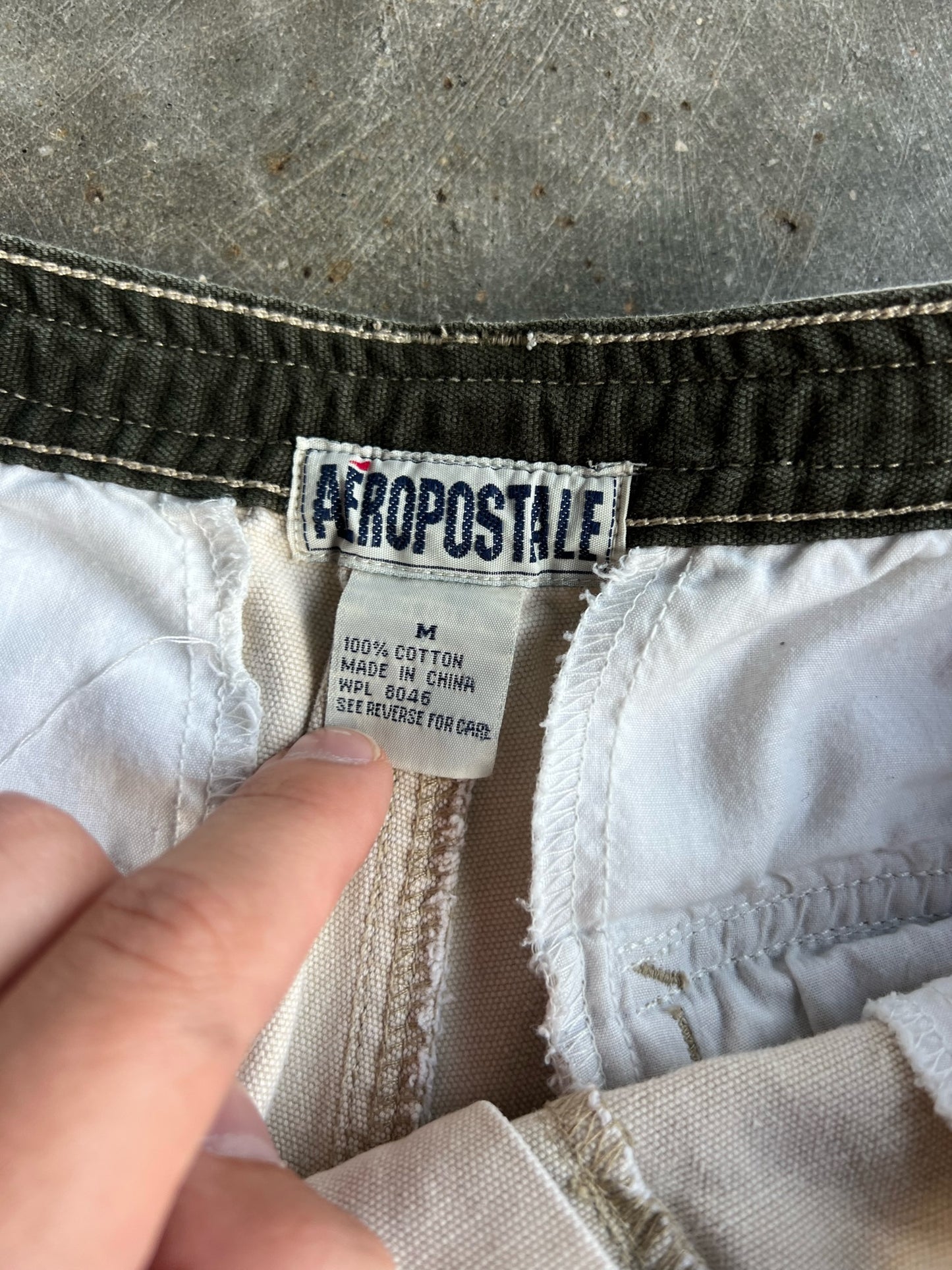 Vintage Khaki Aeropostale Cargo Shorts - M