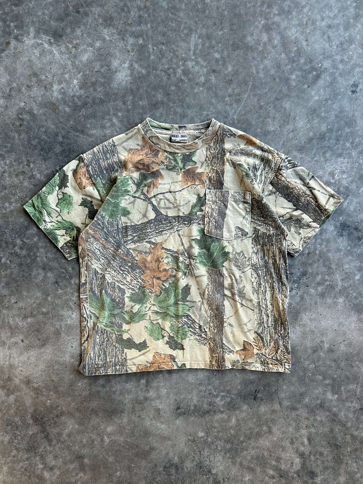 Vintage Jerzees Realtree Camo Tee - M