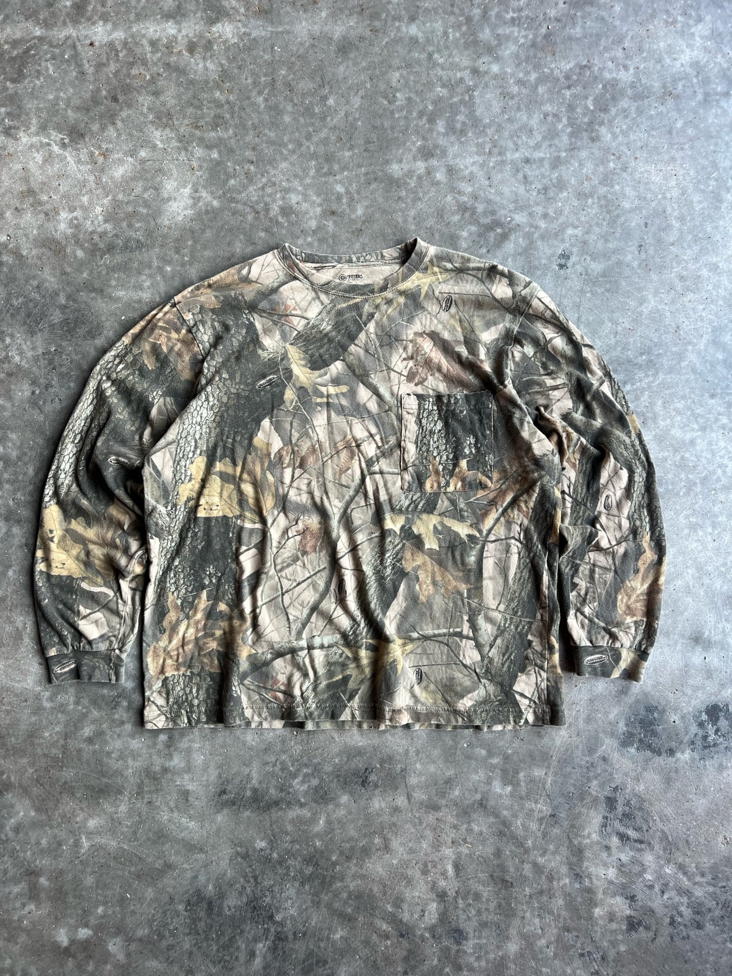 Outfitters Ridge Realtree Camo Long Sleeve Shirt - XL