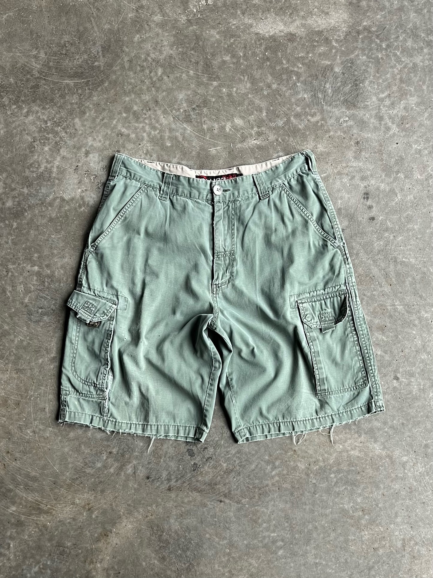 Vintage Green Plugs Cargo Shorts - M