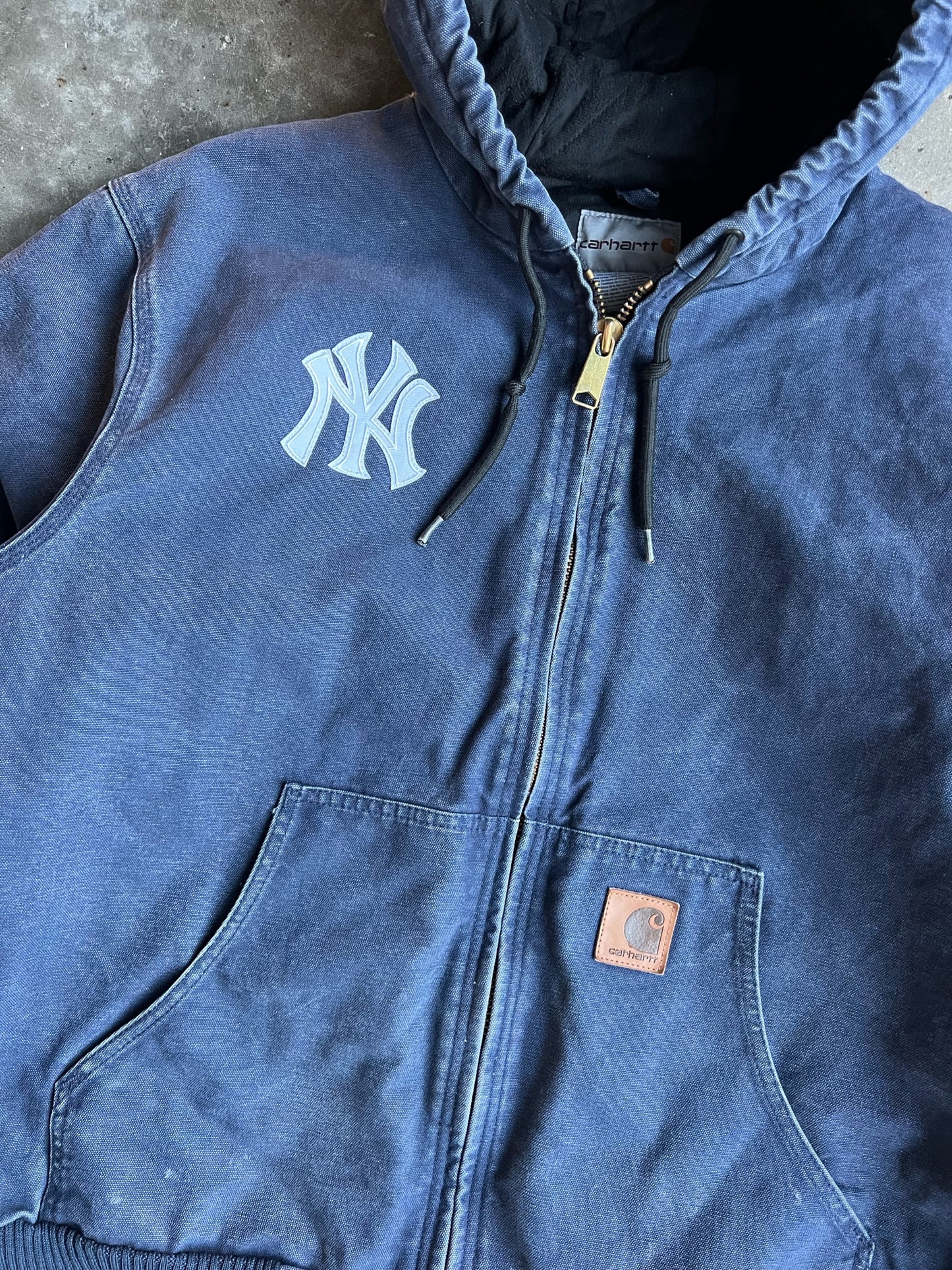 Vintage Yankees Navy Hooded Carhartt Jacket - XL