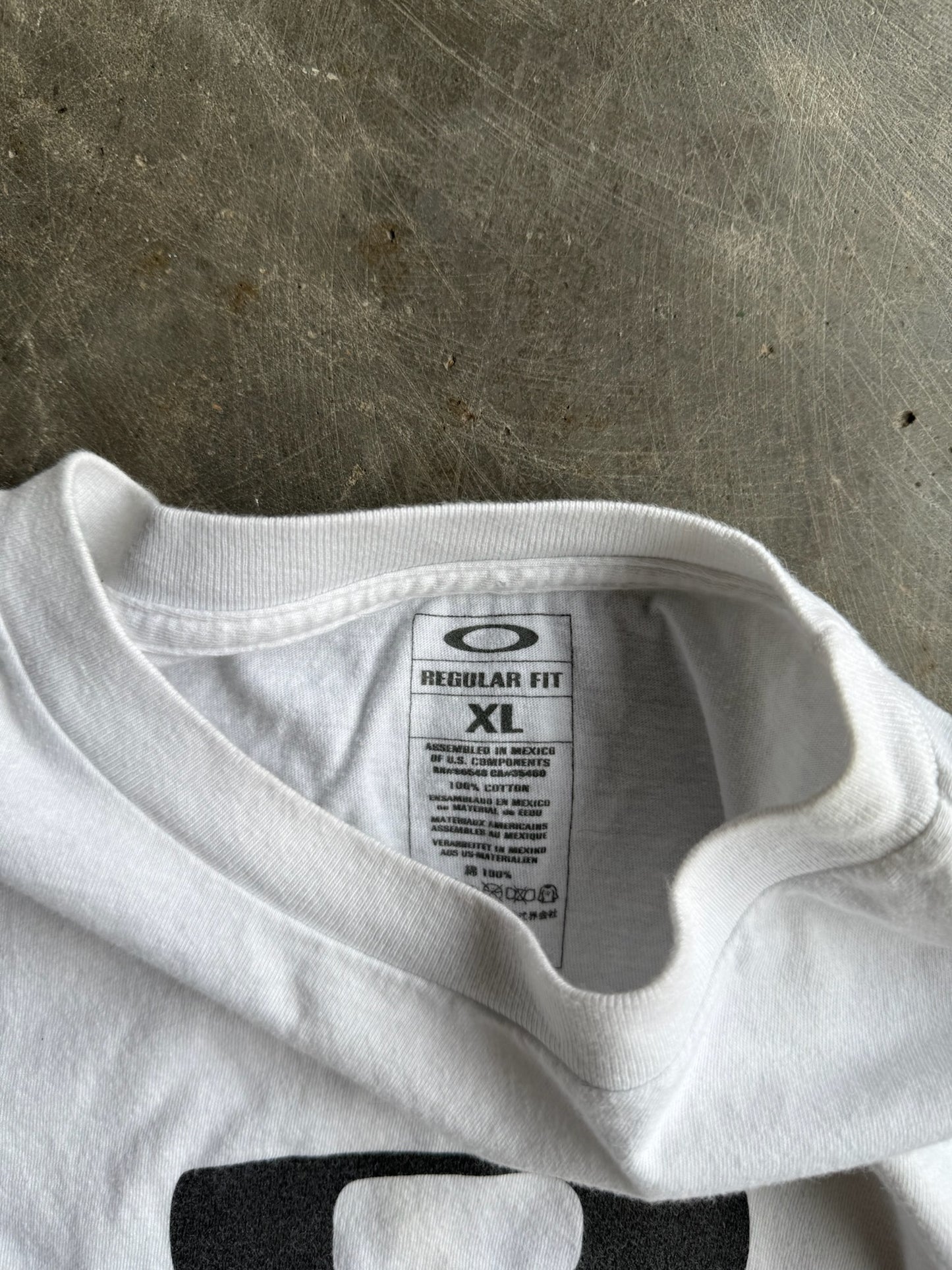 White Oakley Long Sleeve Shirt - XL