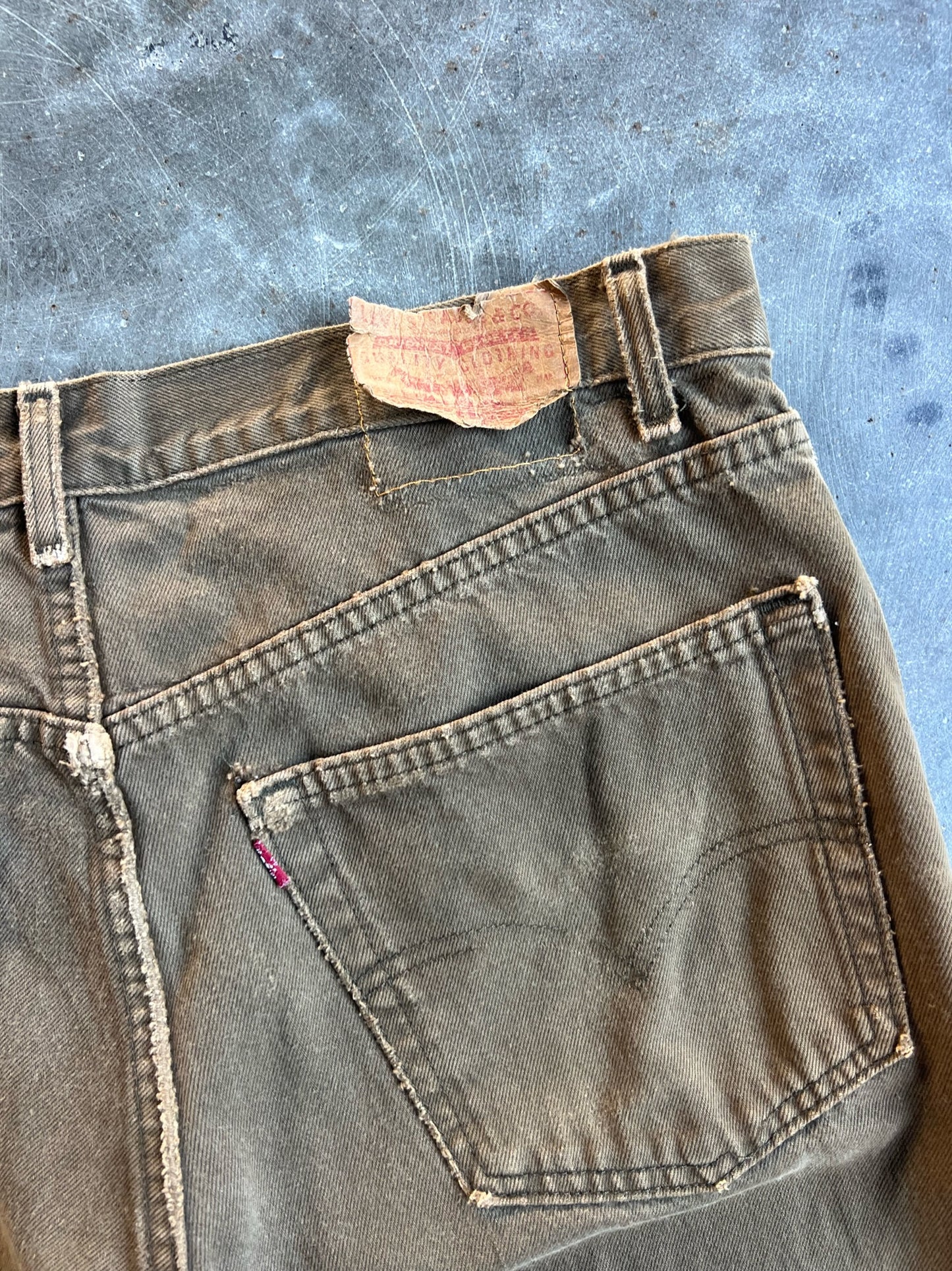 Vintage Brown Distressed Levi's Pants - 38