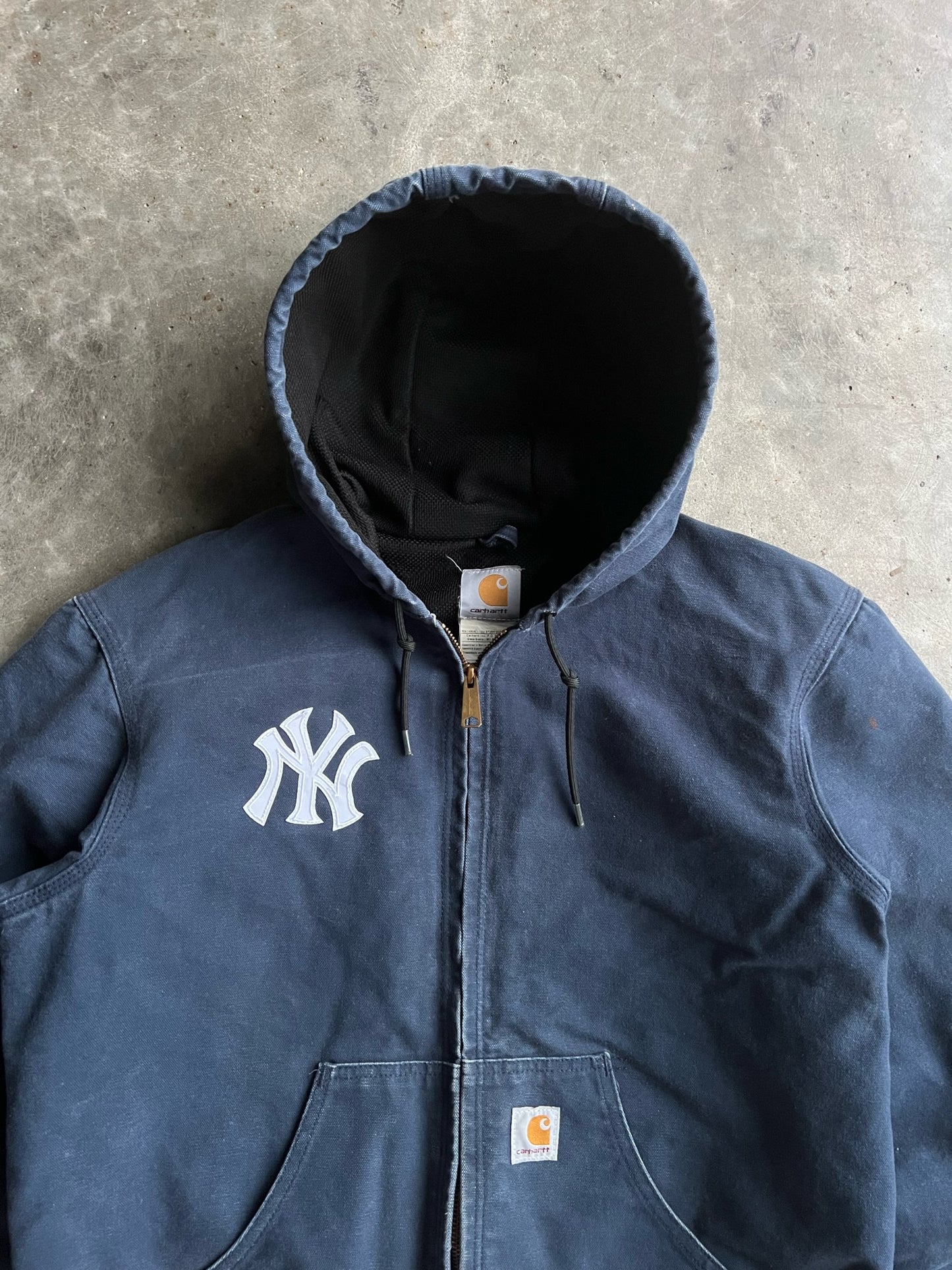 Vintage Yankees Navy Hooded Carhartt Jacket - M