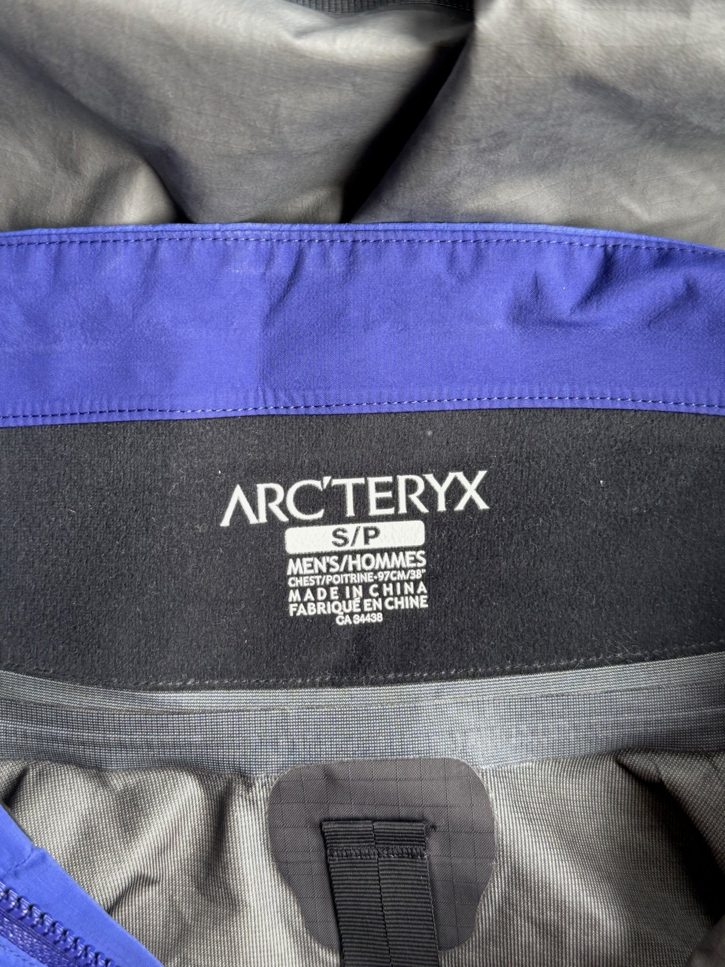 Purple Arcteryx Shell Jacket - S