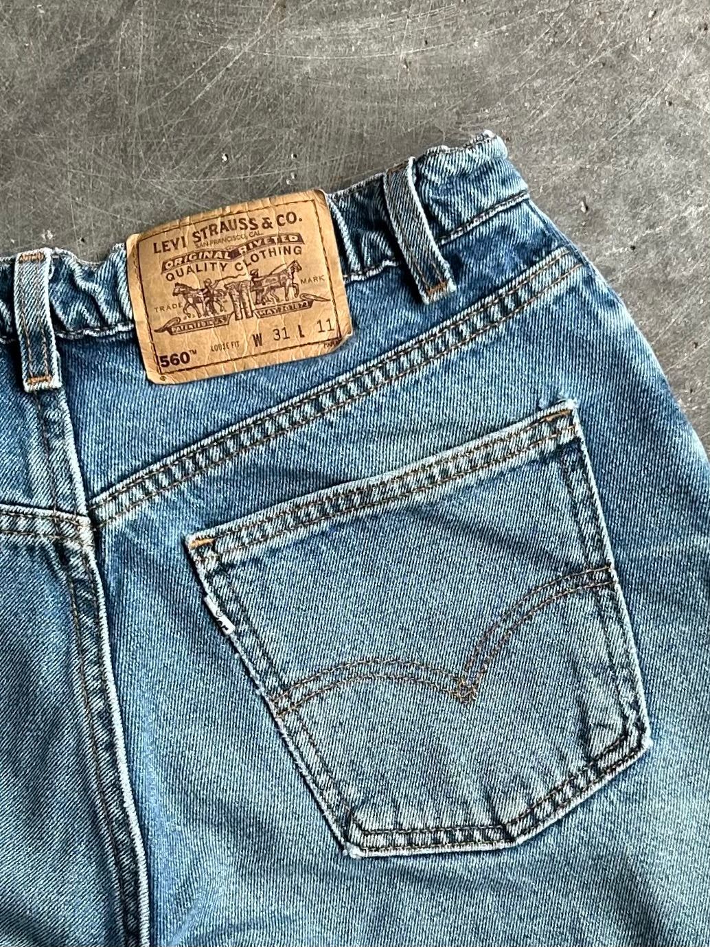 Vintage Levi’s 560 Light Tab Denim Shorts - 28