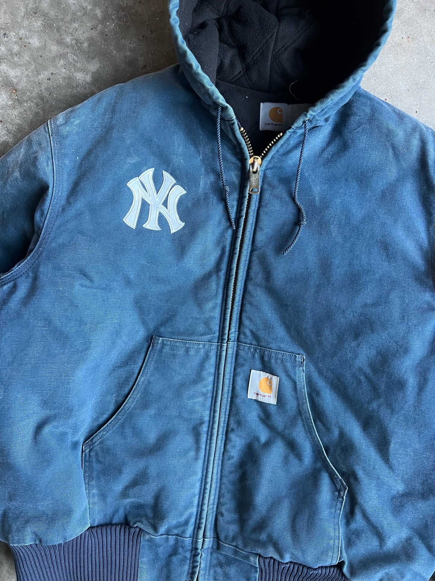 Vintage Yankees Navy Hooded Carhartt Jacket - XL