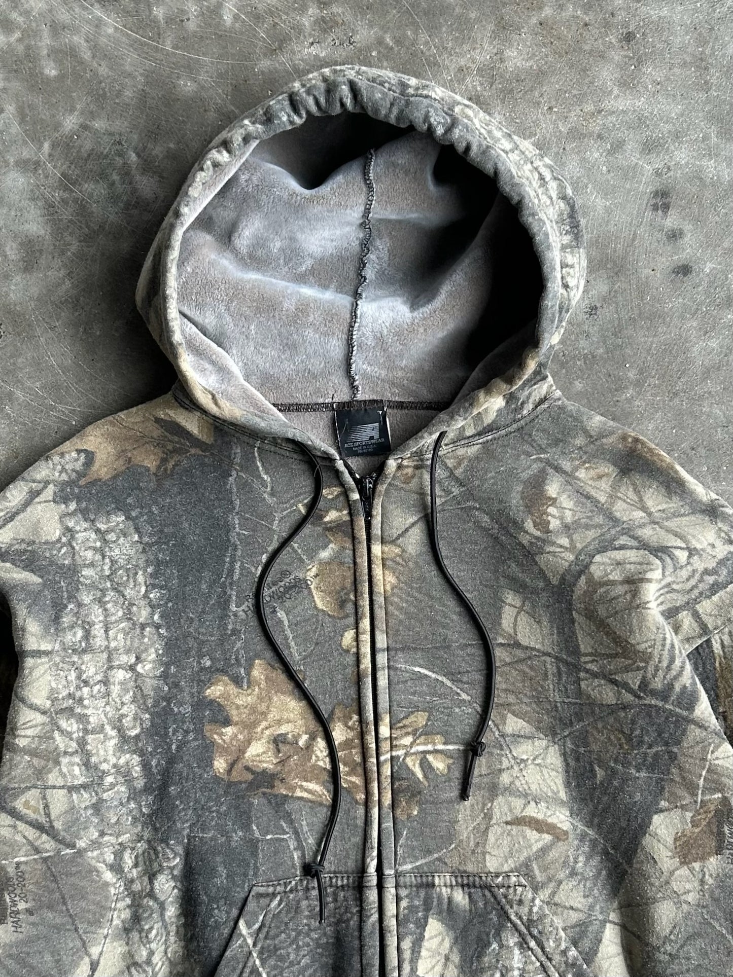 Vintage Camo Distressed Zip Up - L