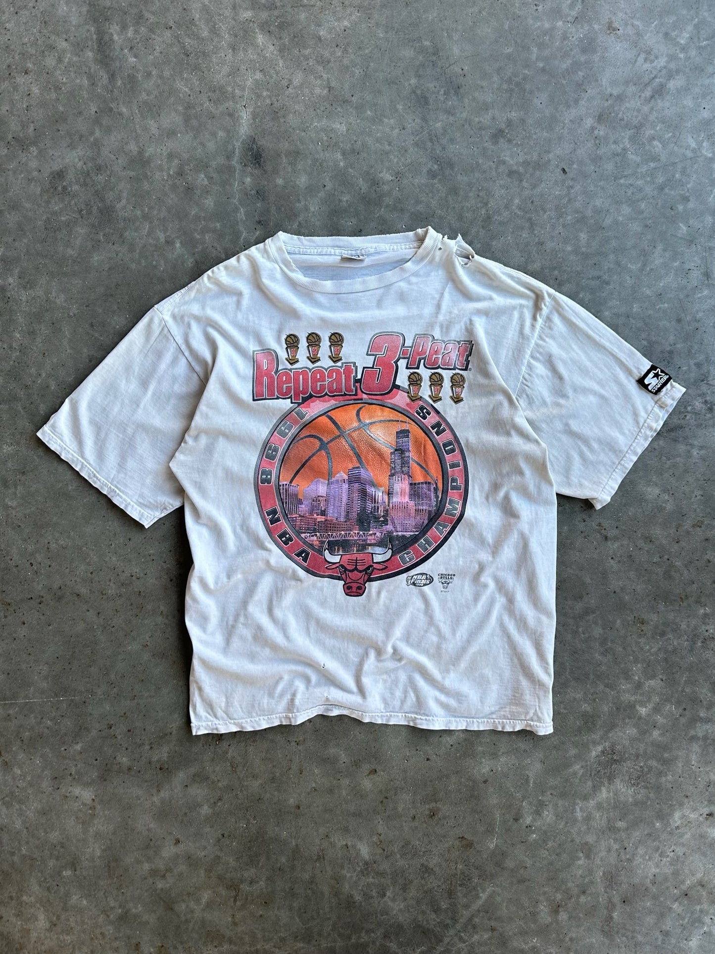 Vintage Chicago Bulls Three Peat Shirt - L