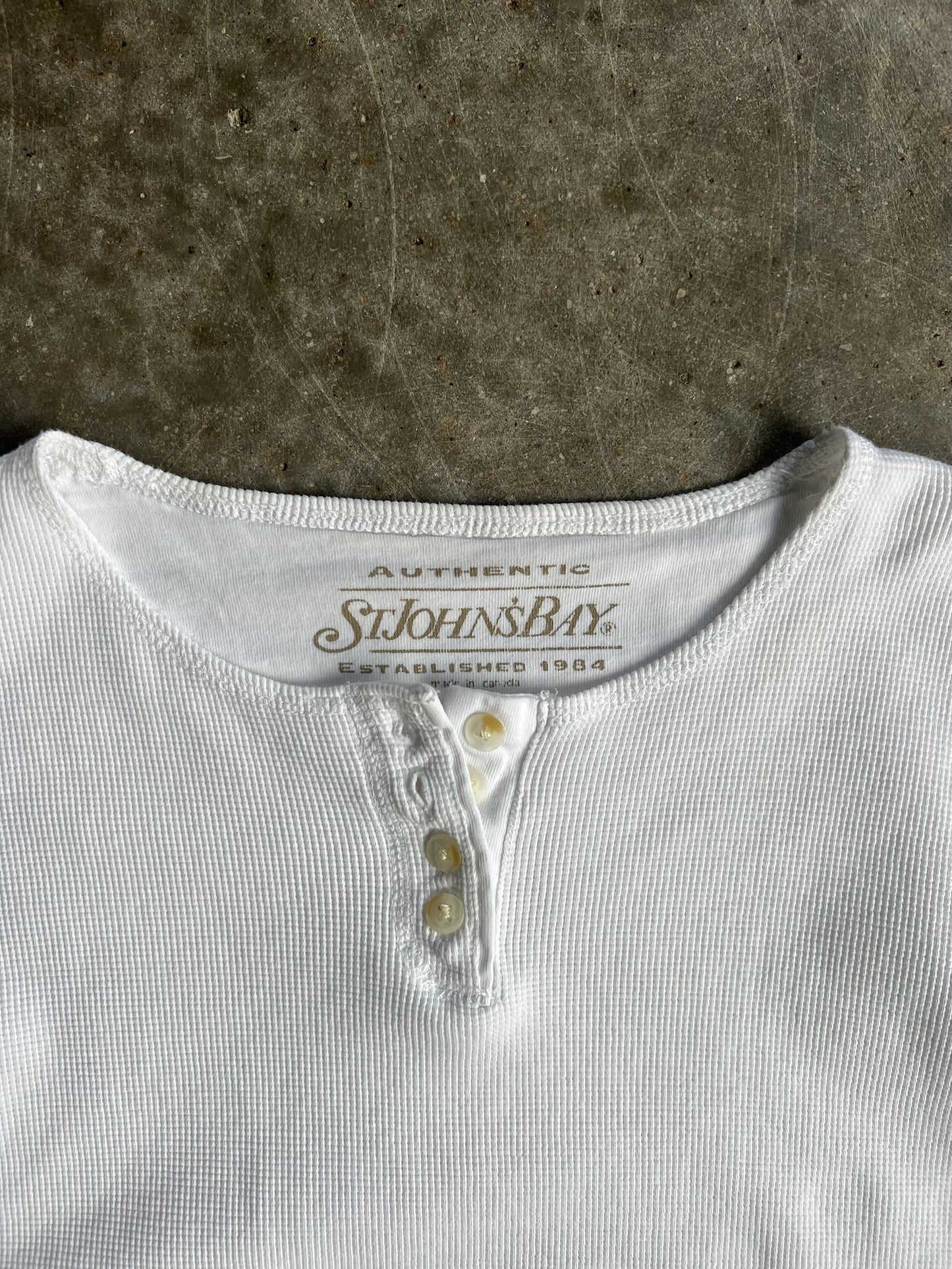 Vintage St John’s Bay White Thermal Shirt - M