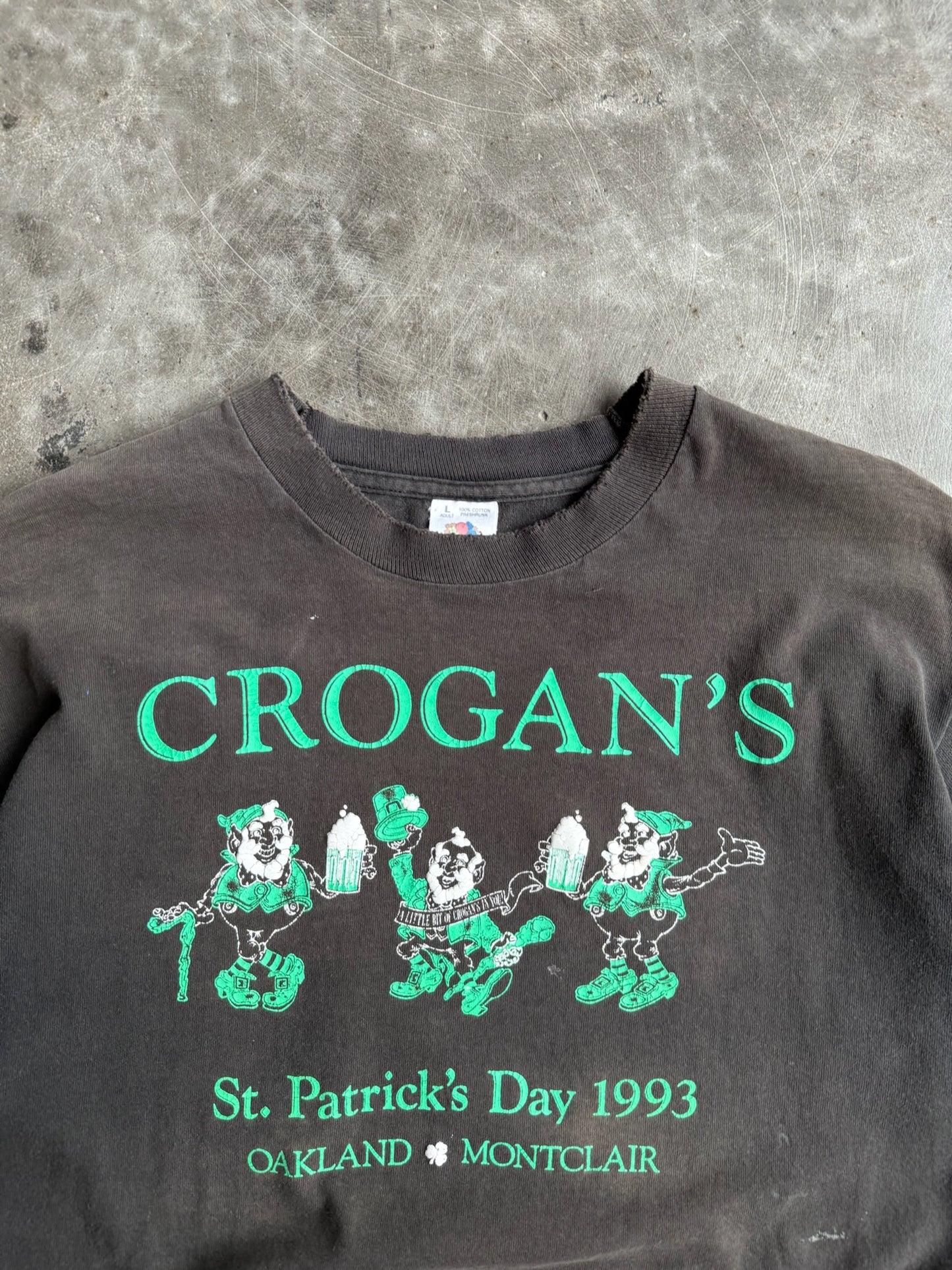 Vintage 1993 Crogan’s St. Patrick’s Day Shirt - L