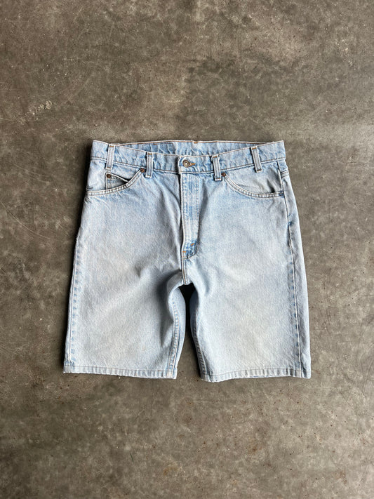 Vintage Levi’s 505 Light Wash Shorts - 34X10