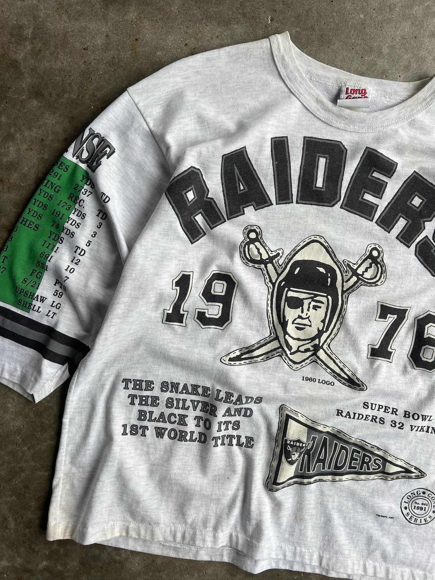 Vintage Raiders Single Stitch Long Gone Shirt - XL