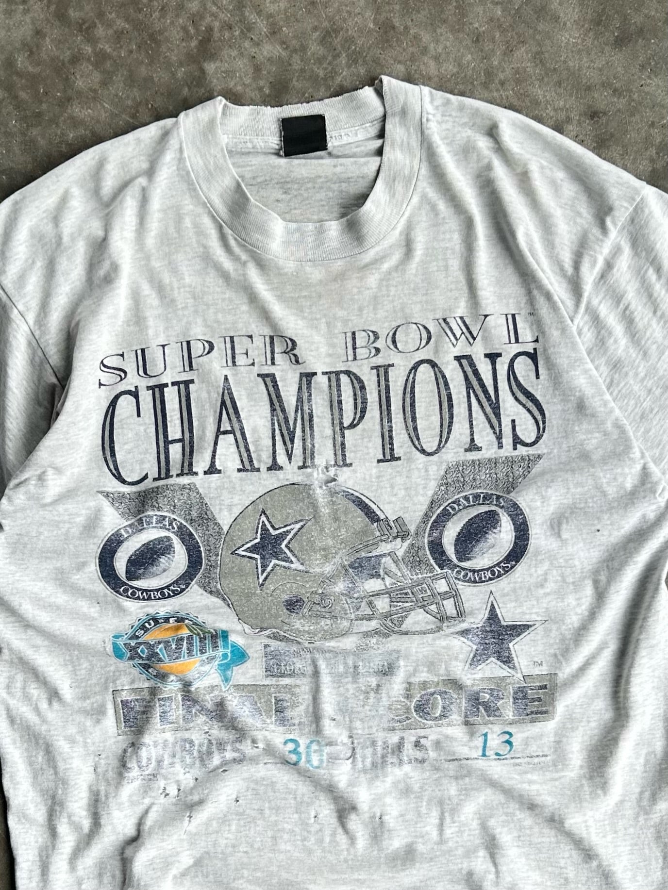 Vintage Grey Super Bowl Champions Dallas Cowboys Distressed Tee - XL