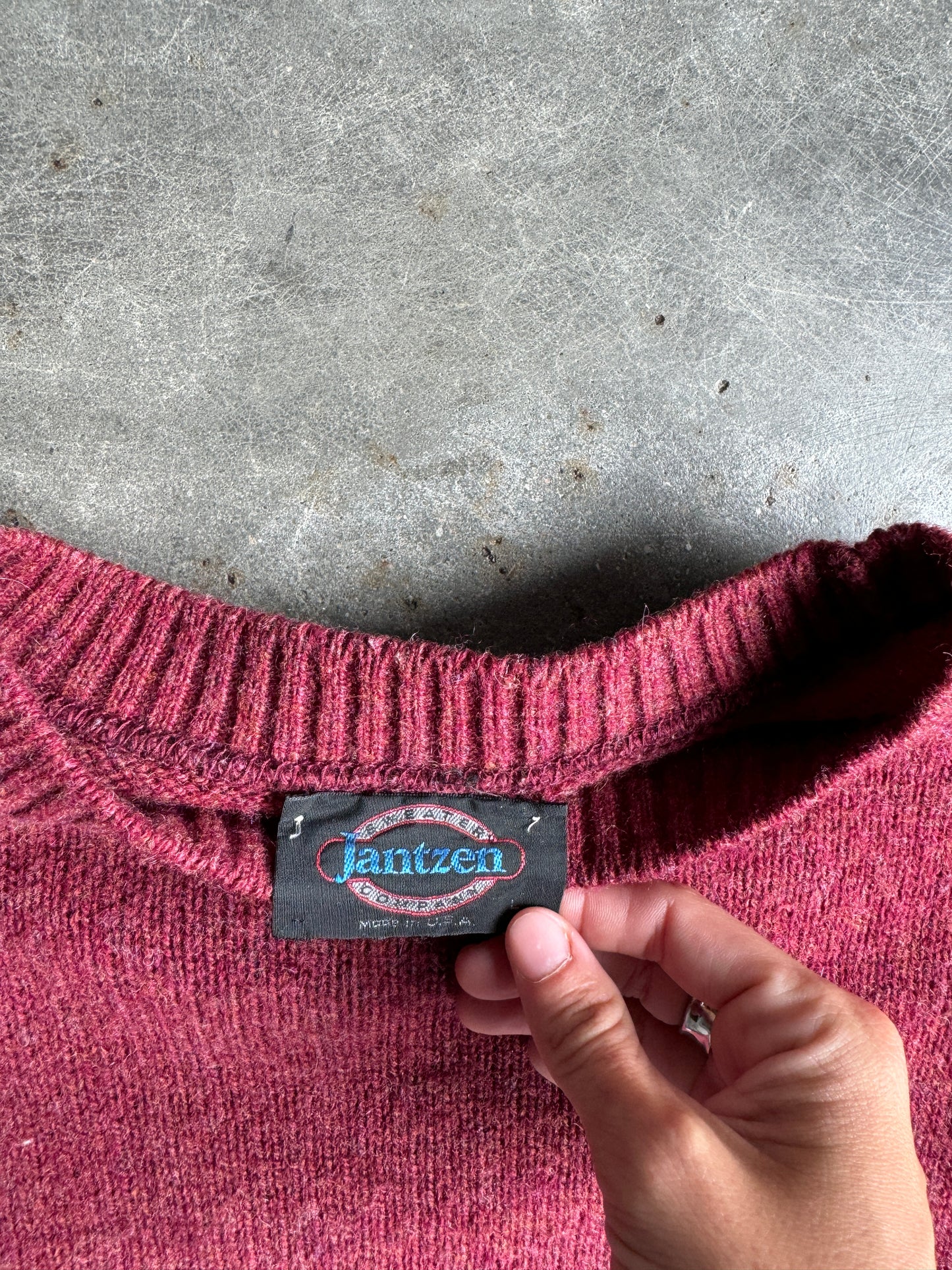 Vintage Jantzen Maroon Sweater - L