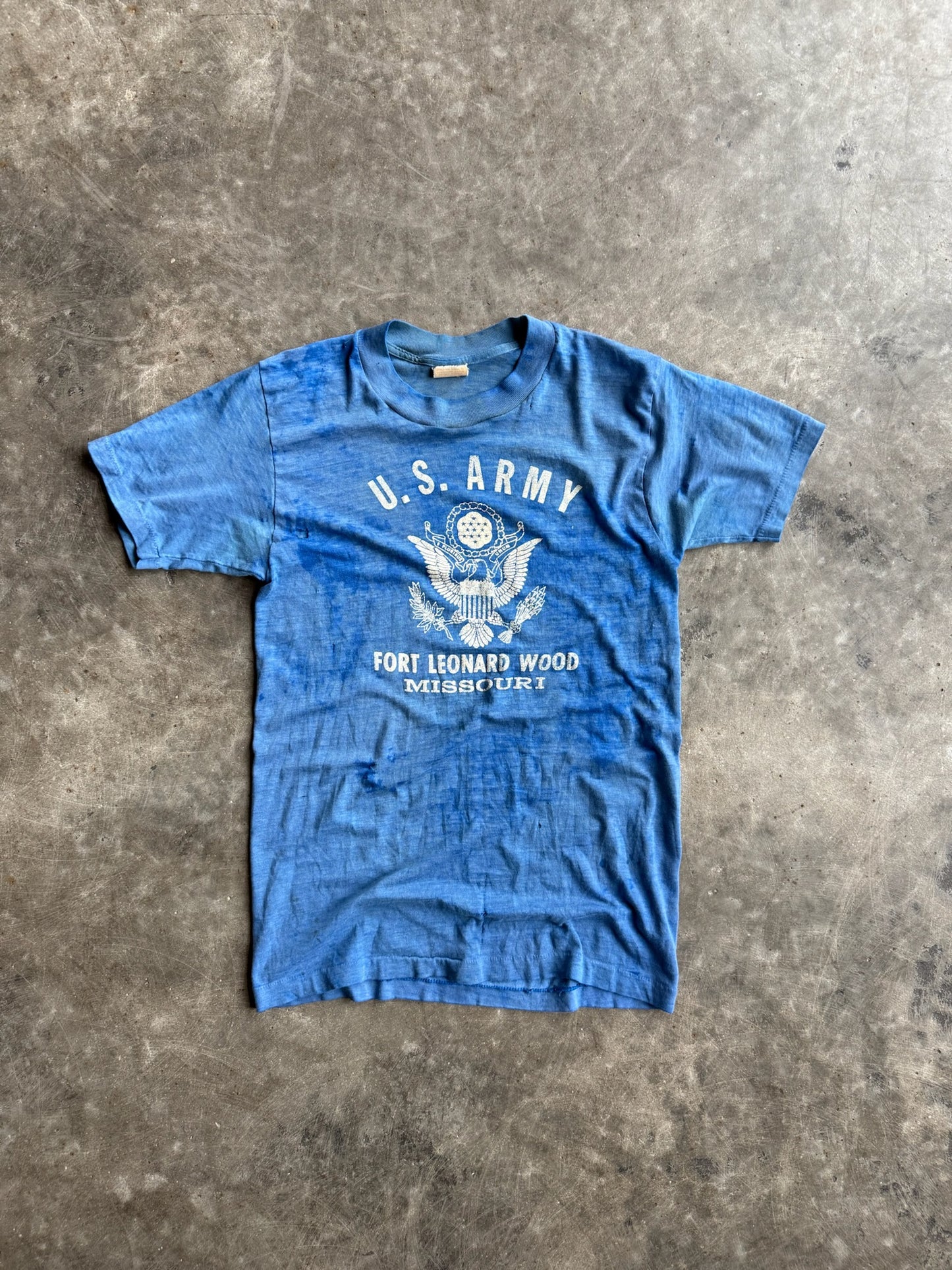 True Vintage Single Stitch Blue U.S. Army Graphic Distressed Tee - M