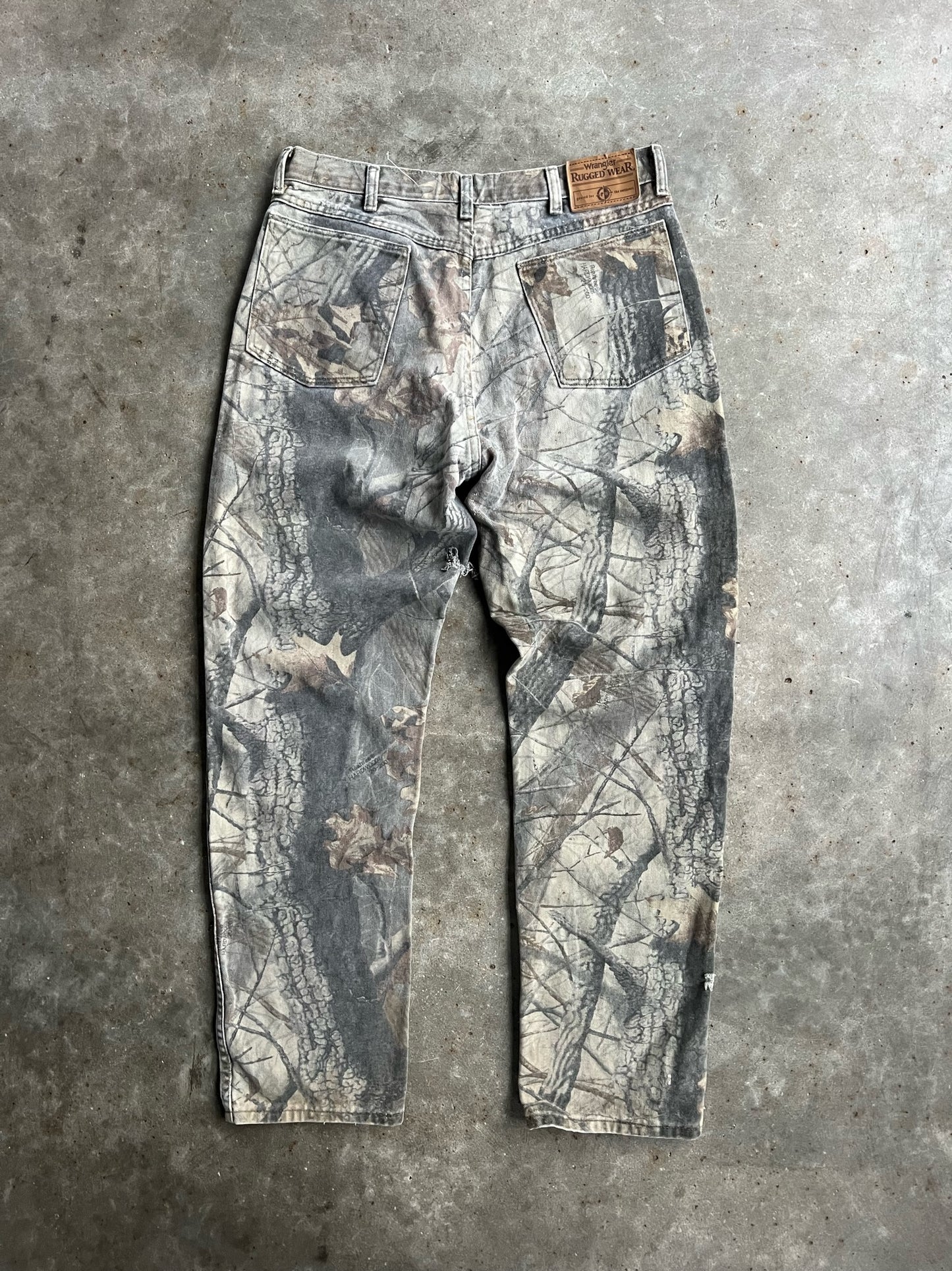 Vintage Wrangler Camo Pants - 36