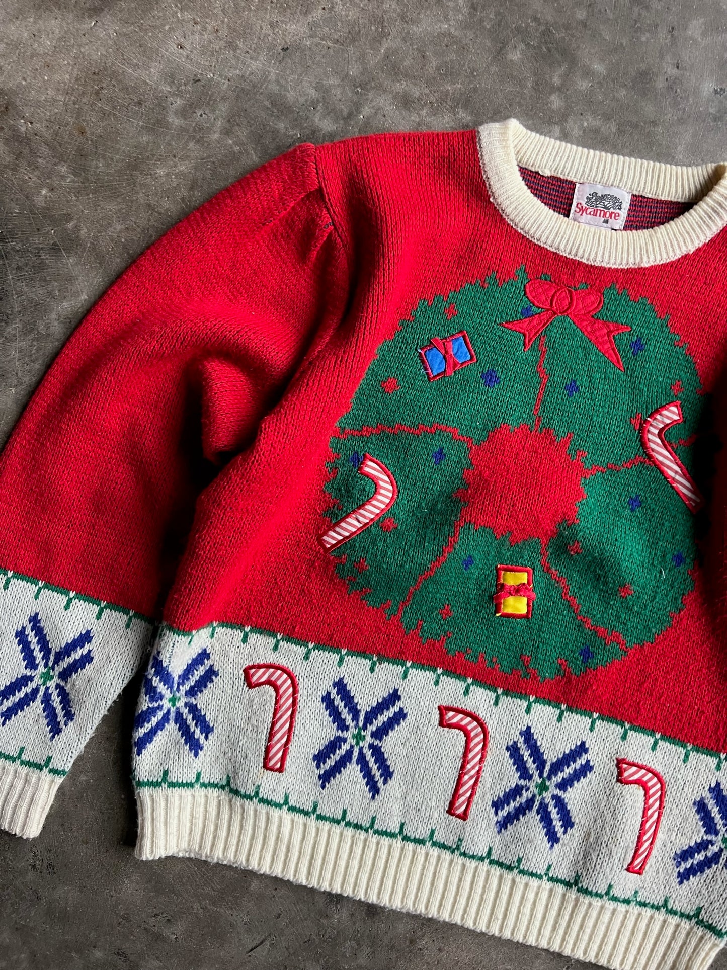 Vintage Red Christmas Wreath Sweater - M