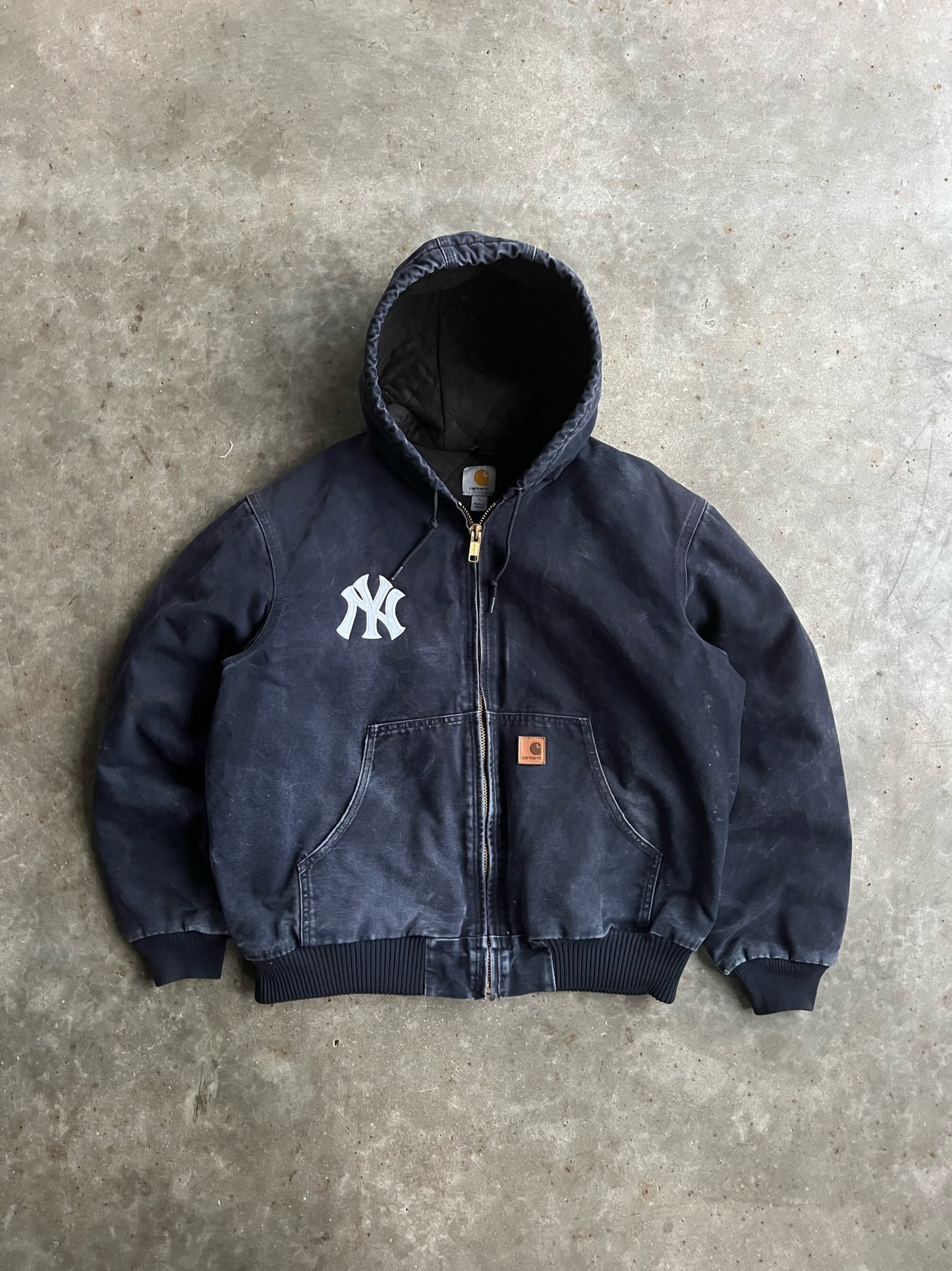 Vintage Yankees Navy Hooded Carhartt Jacket - L